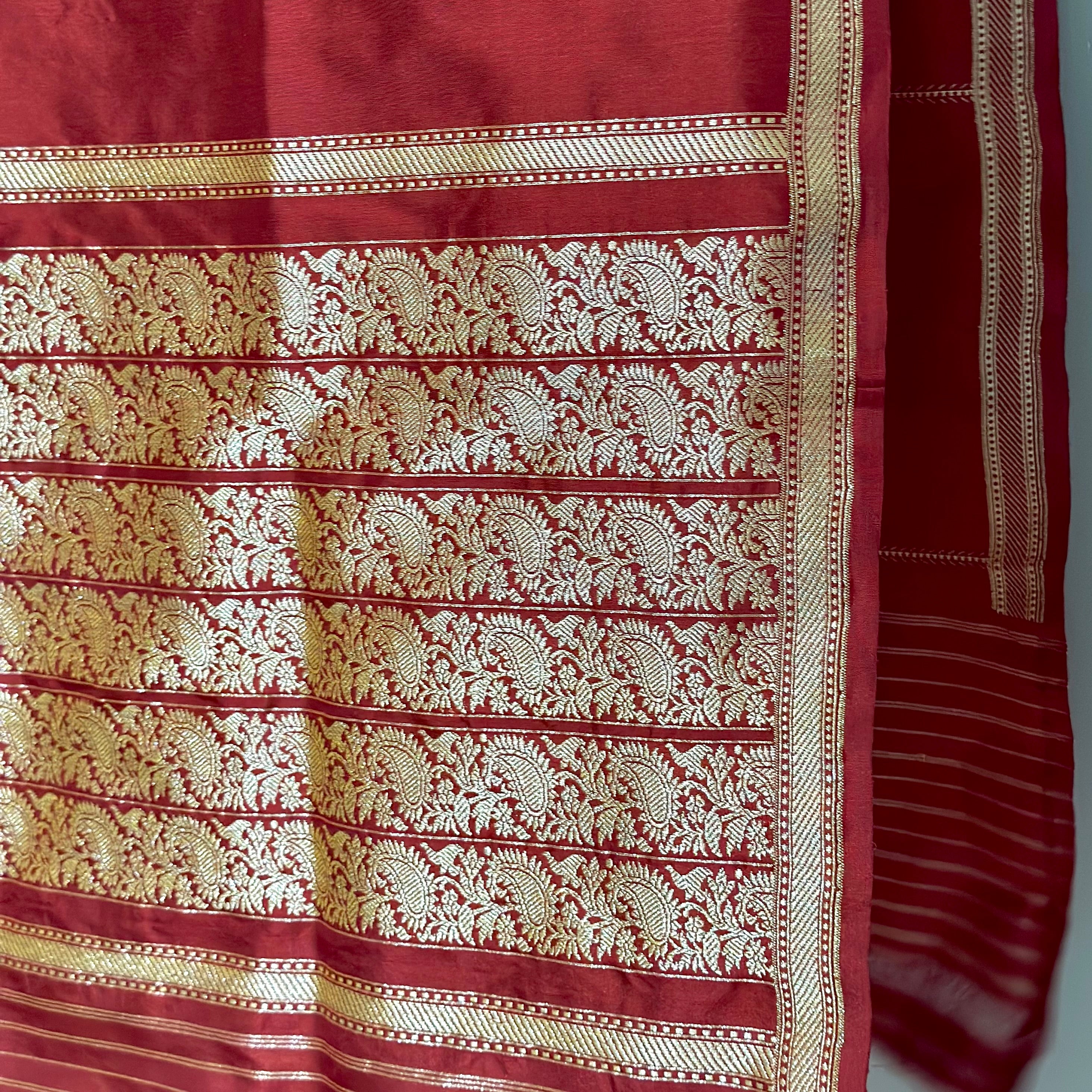 Red Khadwa Benarasi