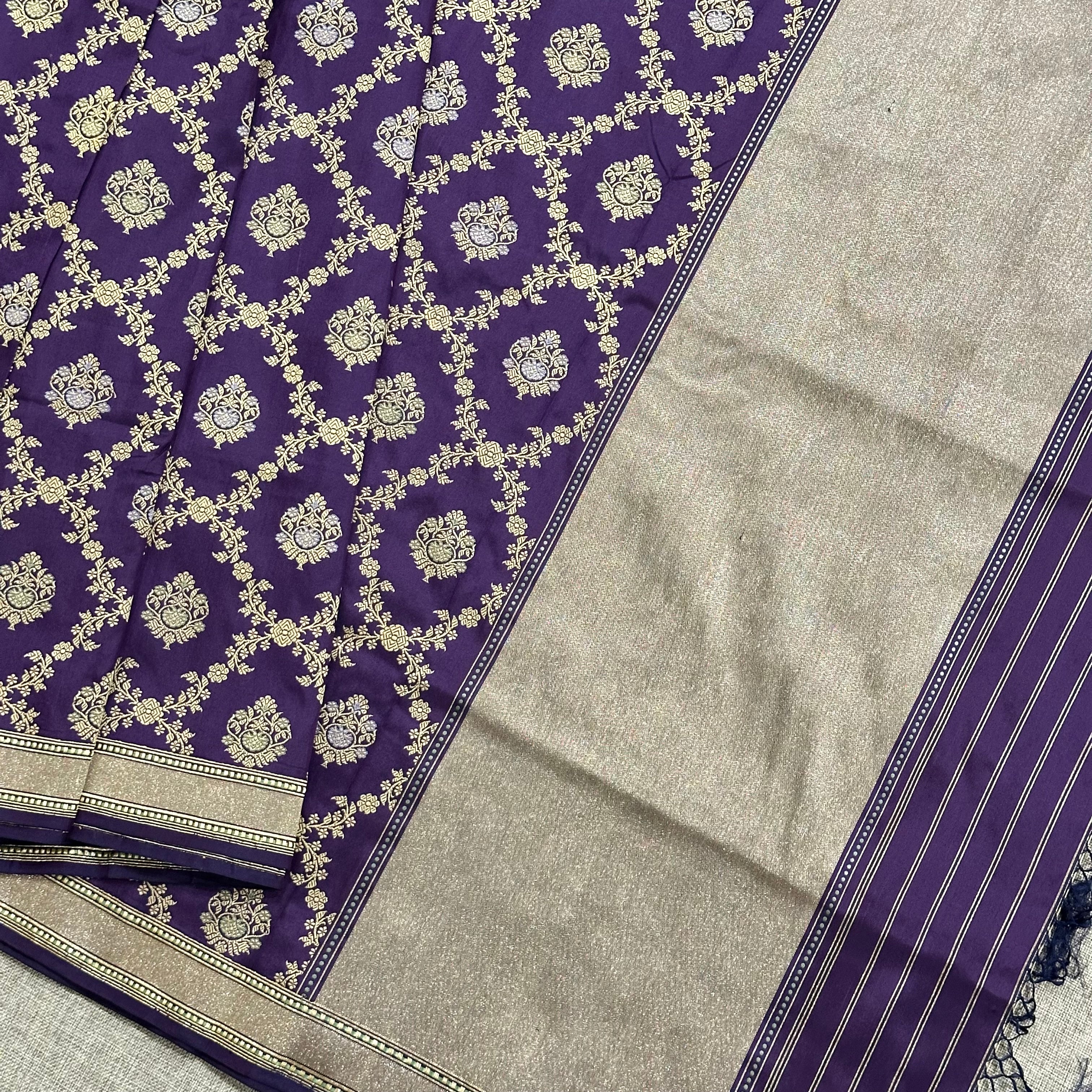 Purple shot colour Khadwa Jaal Benarasi