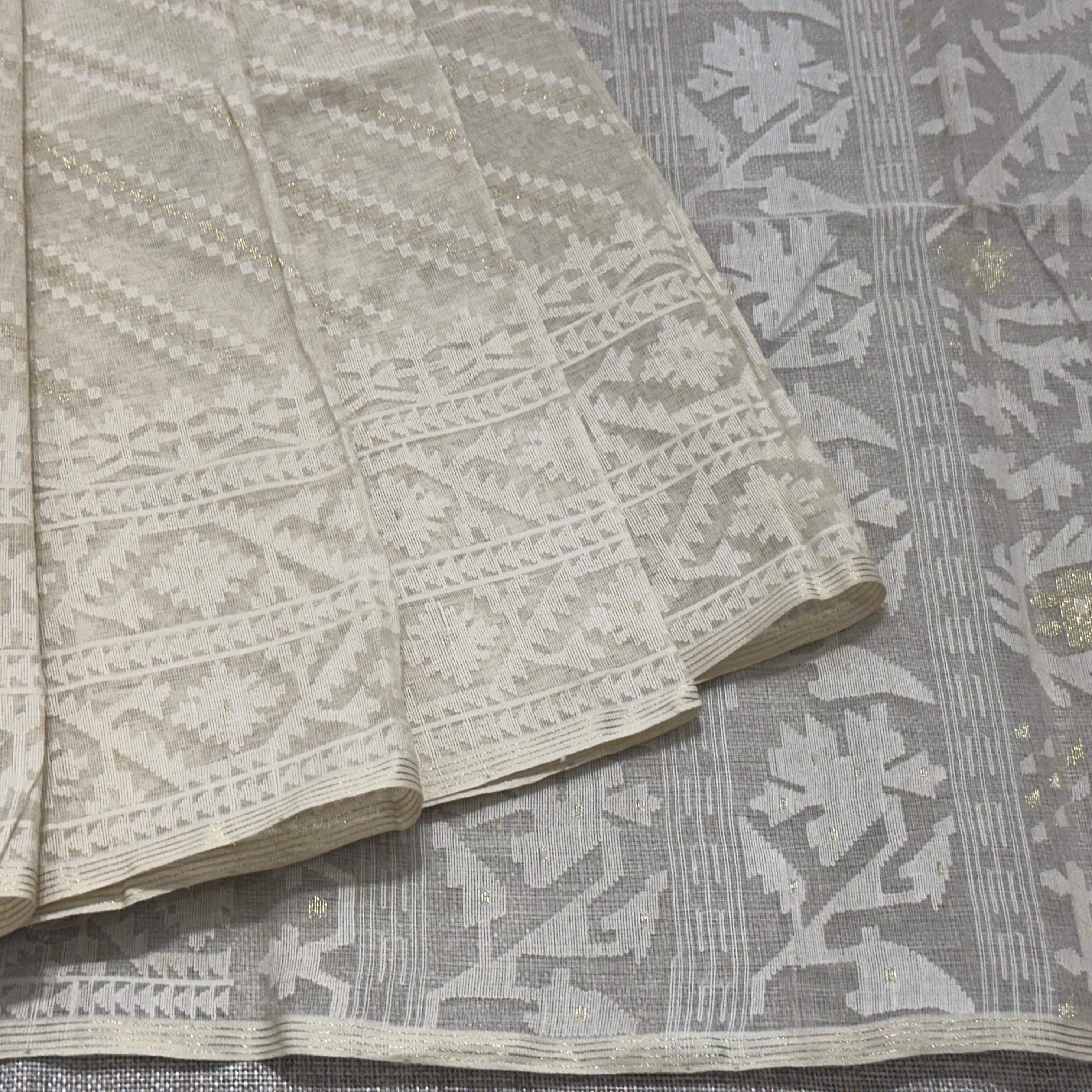 White Ada Dhakai Jamdani