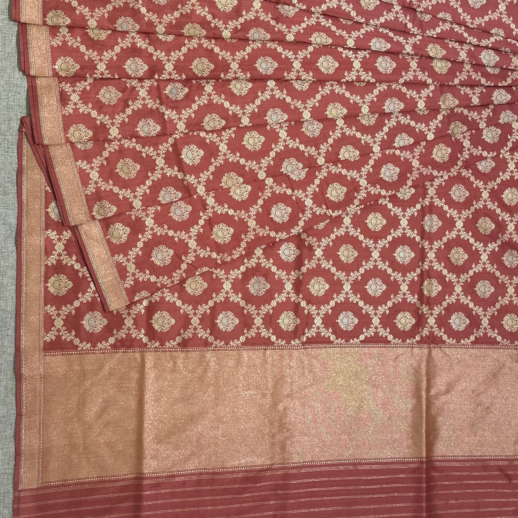 Natural Dyed Red Khadwa Jaal Benarasi
