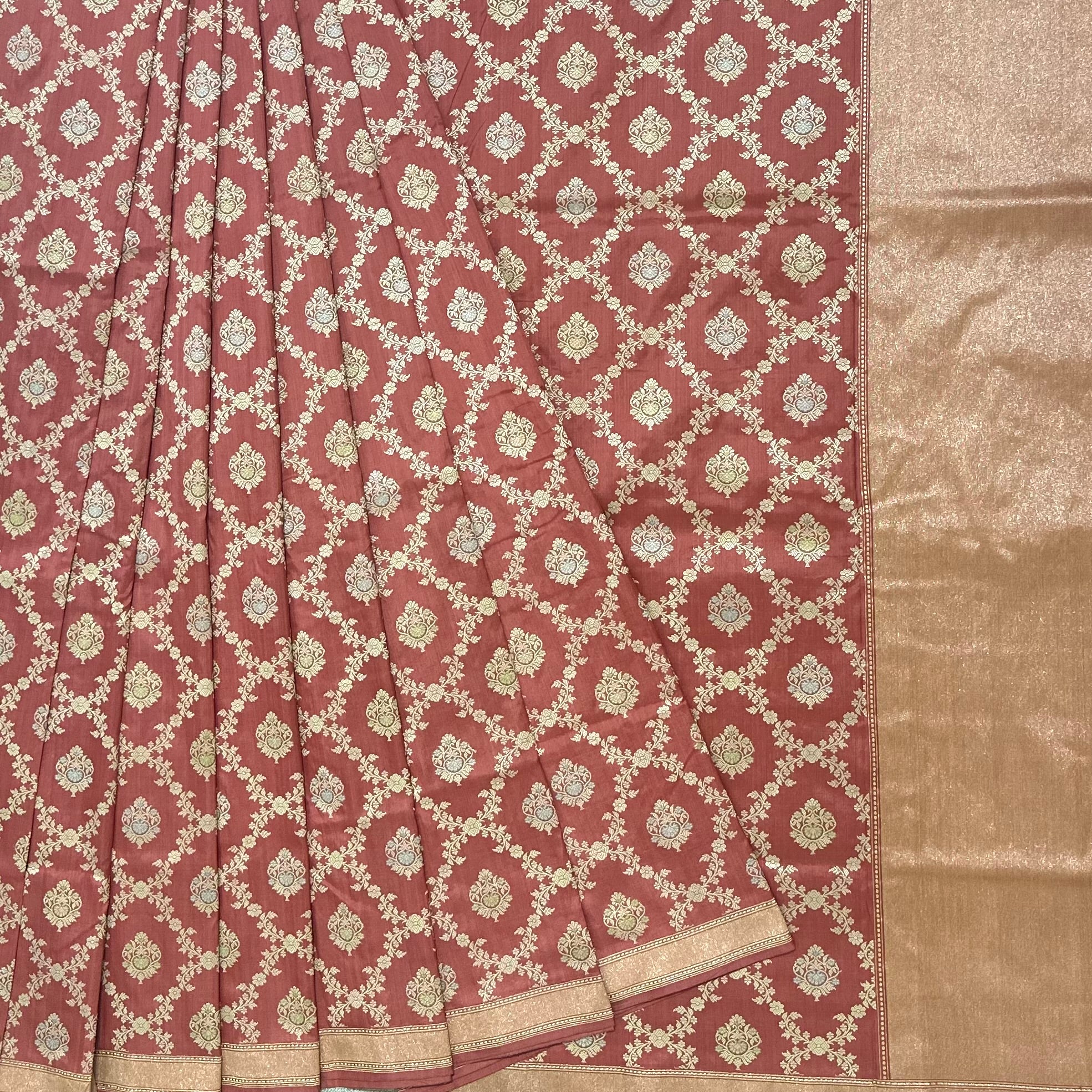 Natural Dyed Red Khadwa Jaal Benarasi