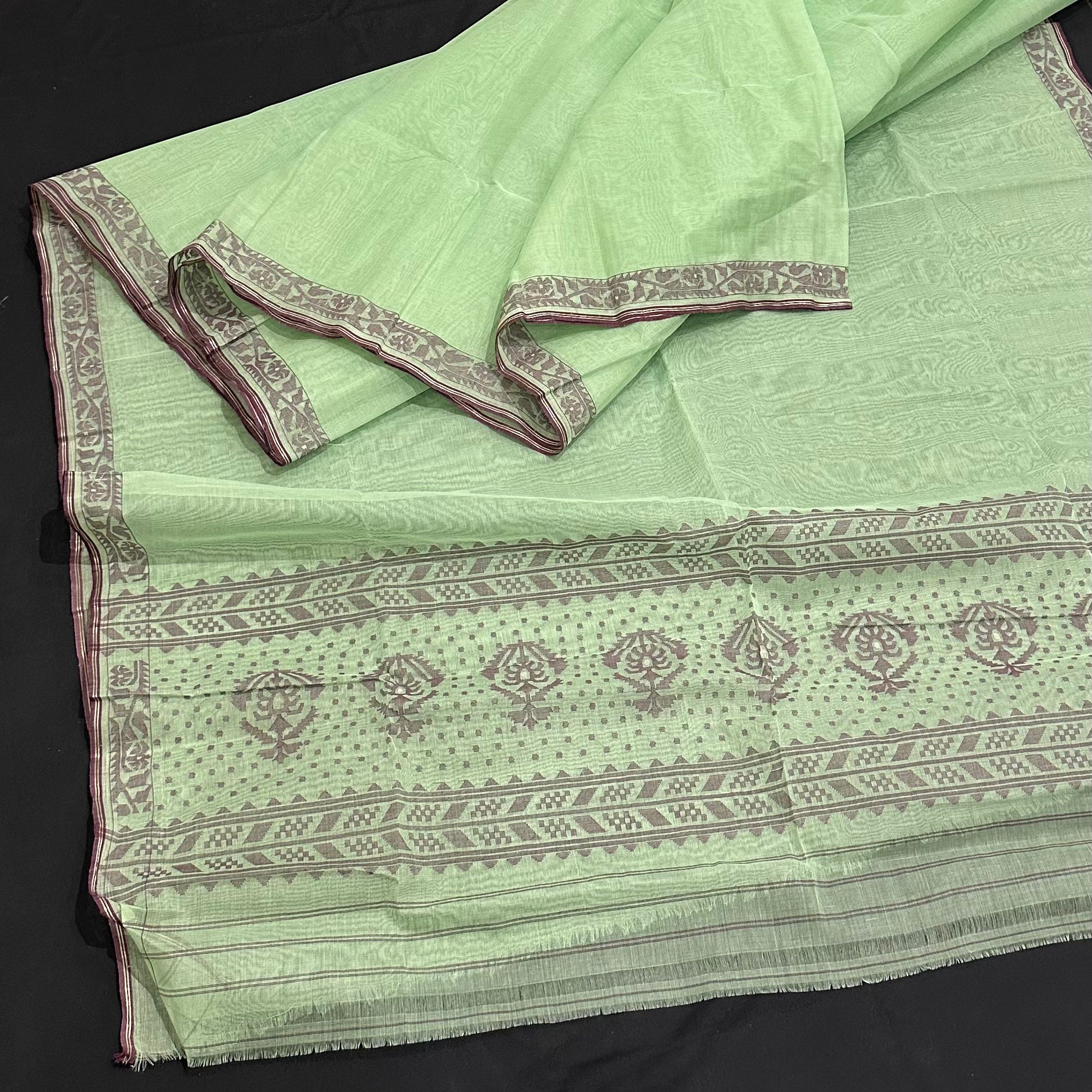 Mint Dhakai Jamdani