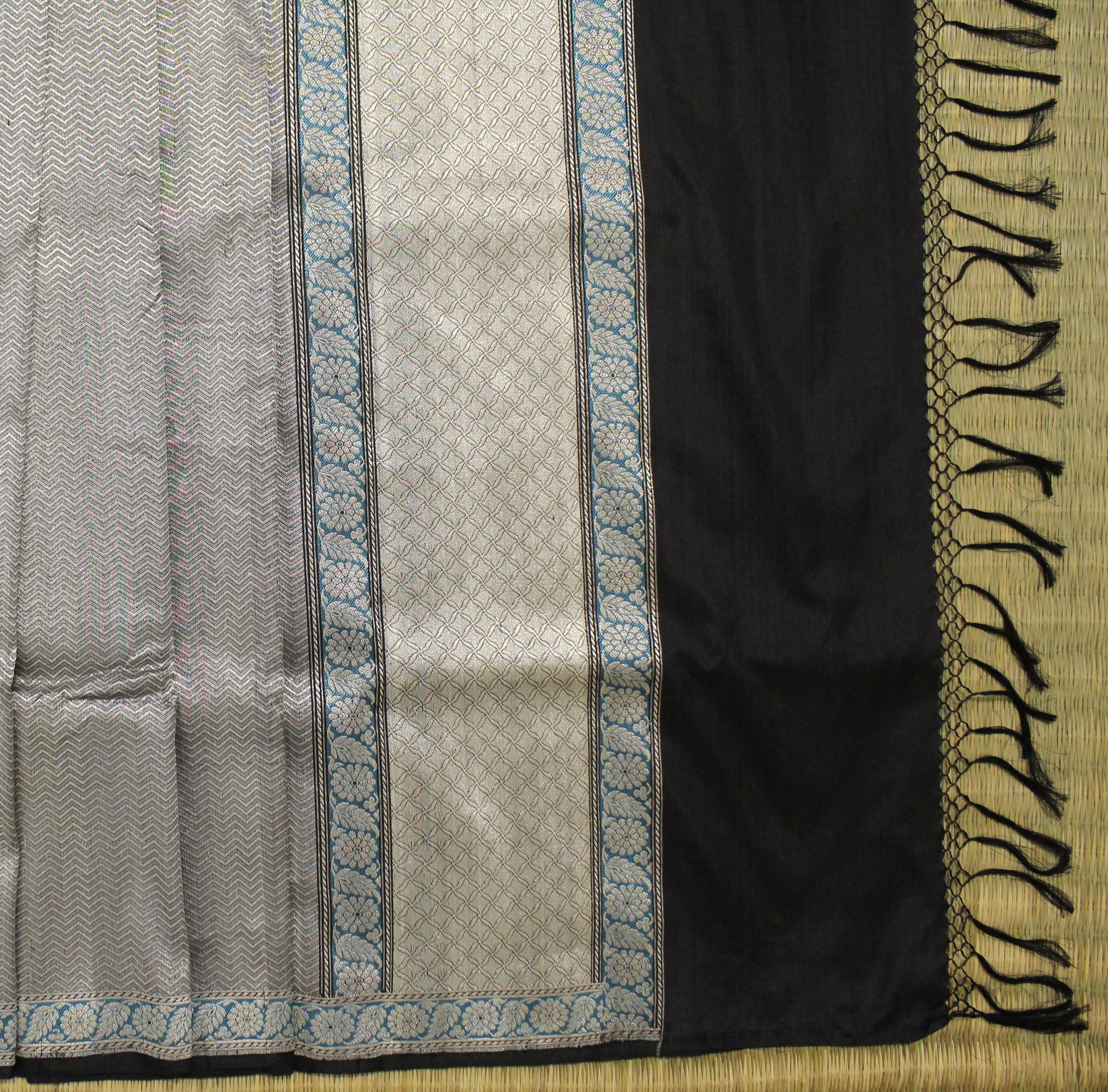 Black Tanchoi Benarasi with Minakari Khadwa Border