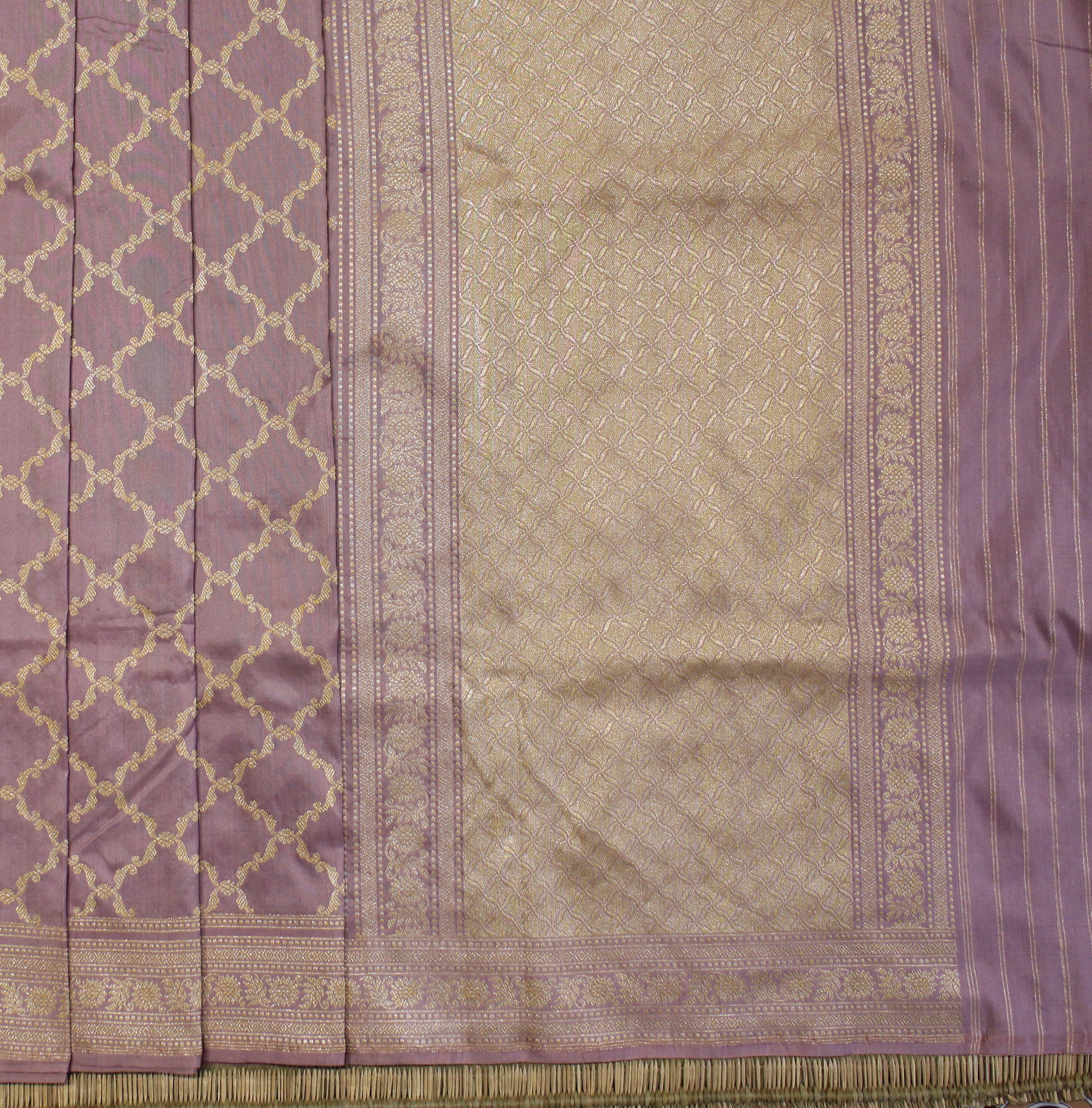 Onion Pink Khadwa Jaal Benarasi