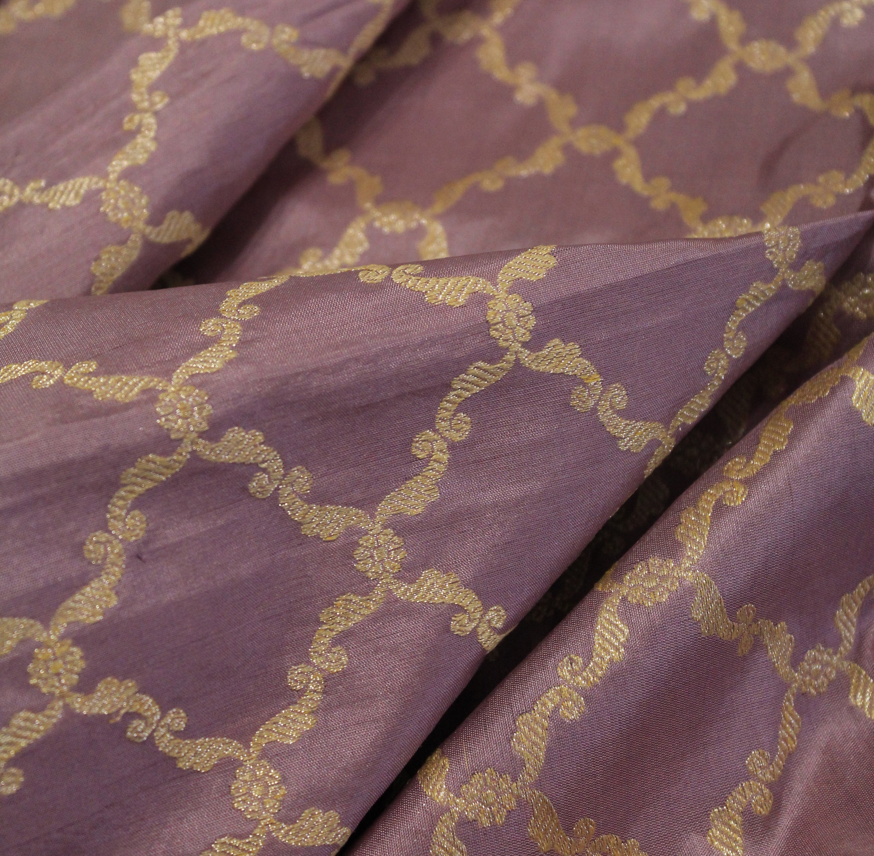 Onion Pink Khadwa Jaal Benarasi