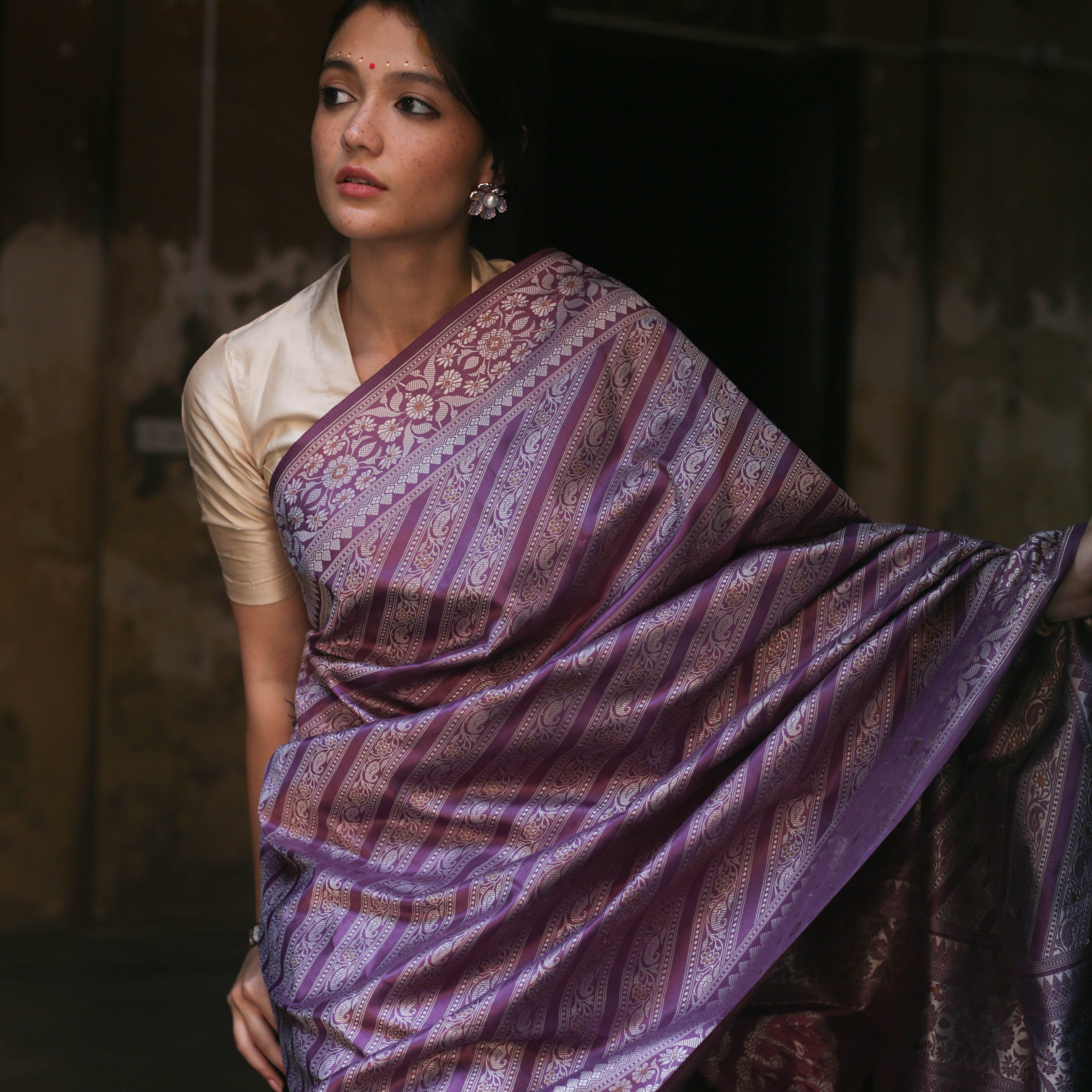 Mauve Ada Baluchari with Minakari