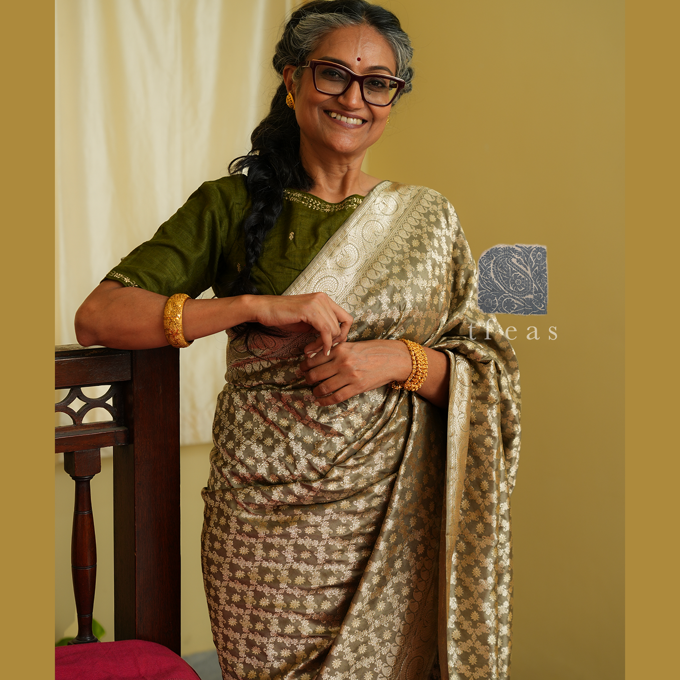 Natural Dyed Khadwa Jaal Benarasi Saree