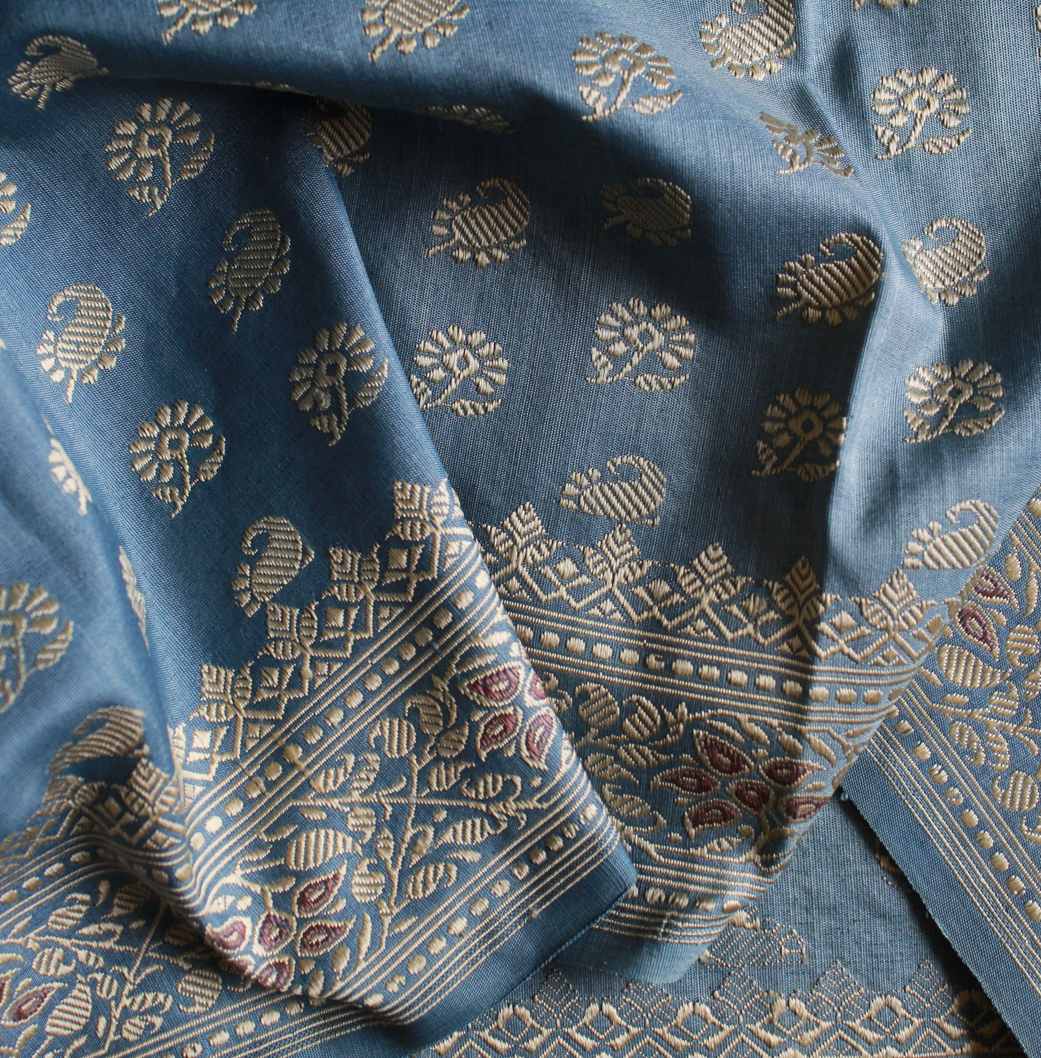 Natural Dyed Indigo Baluchari