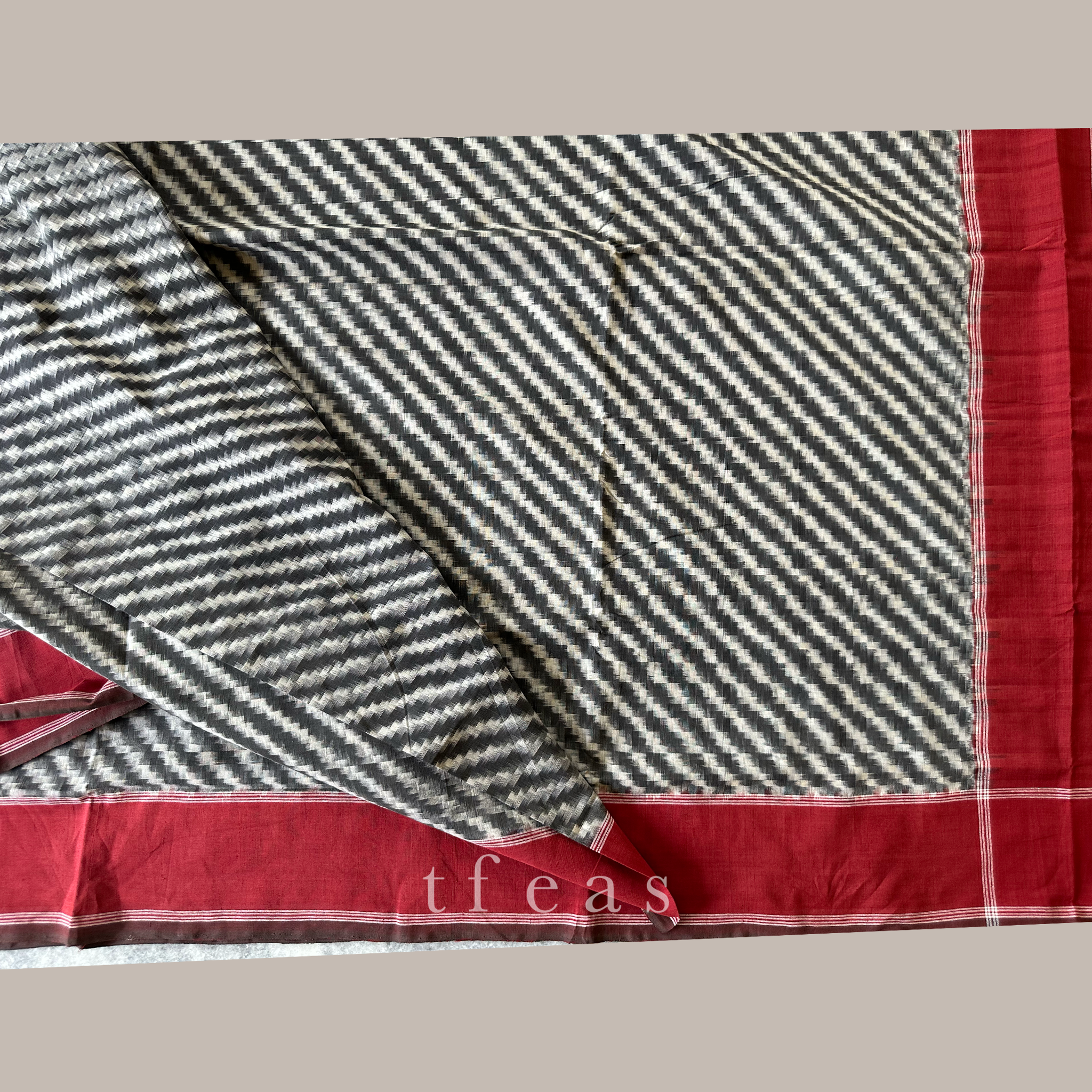 TFEAS Grey and Red Chevron Double Ikat