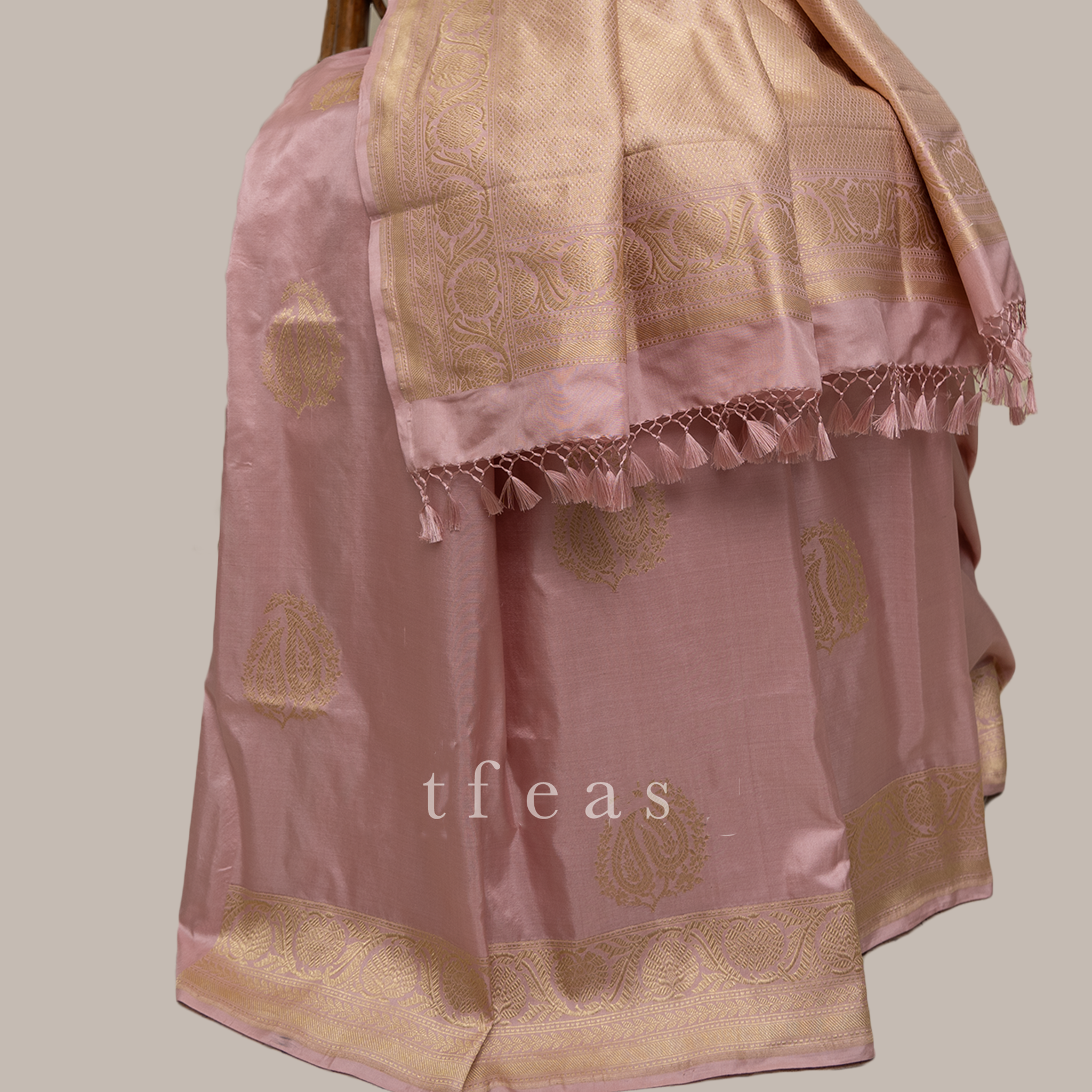 English Rose Khadwa Benarasi