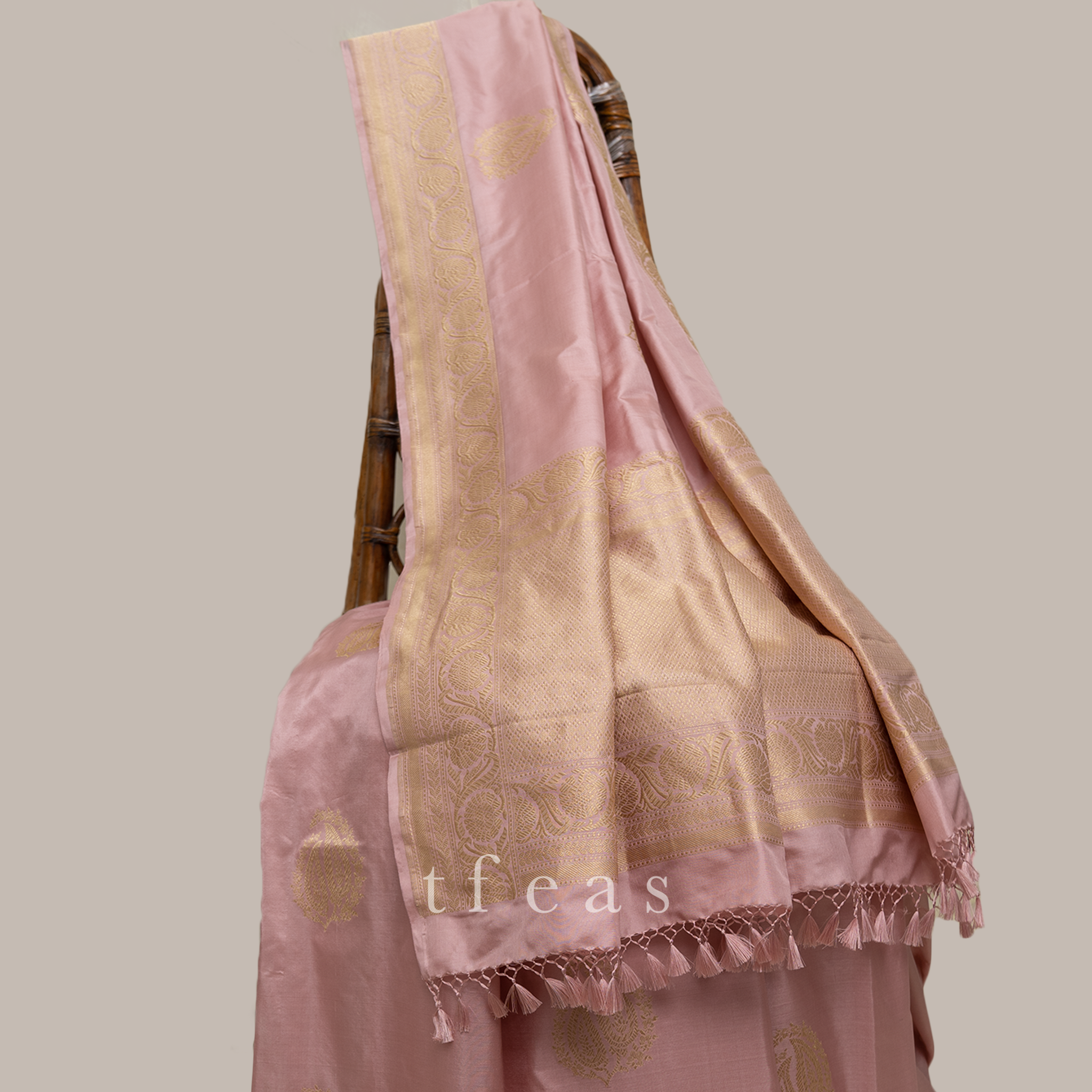 English Rose Khadwa Benarasi