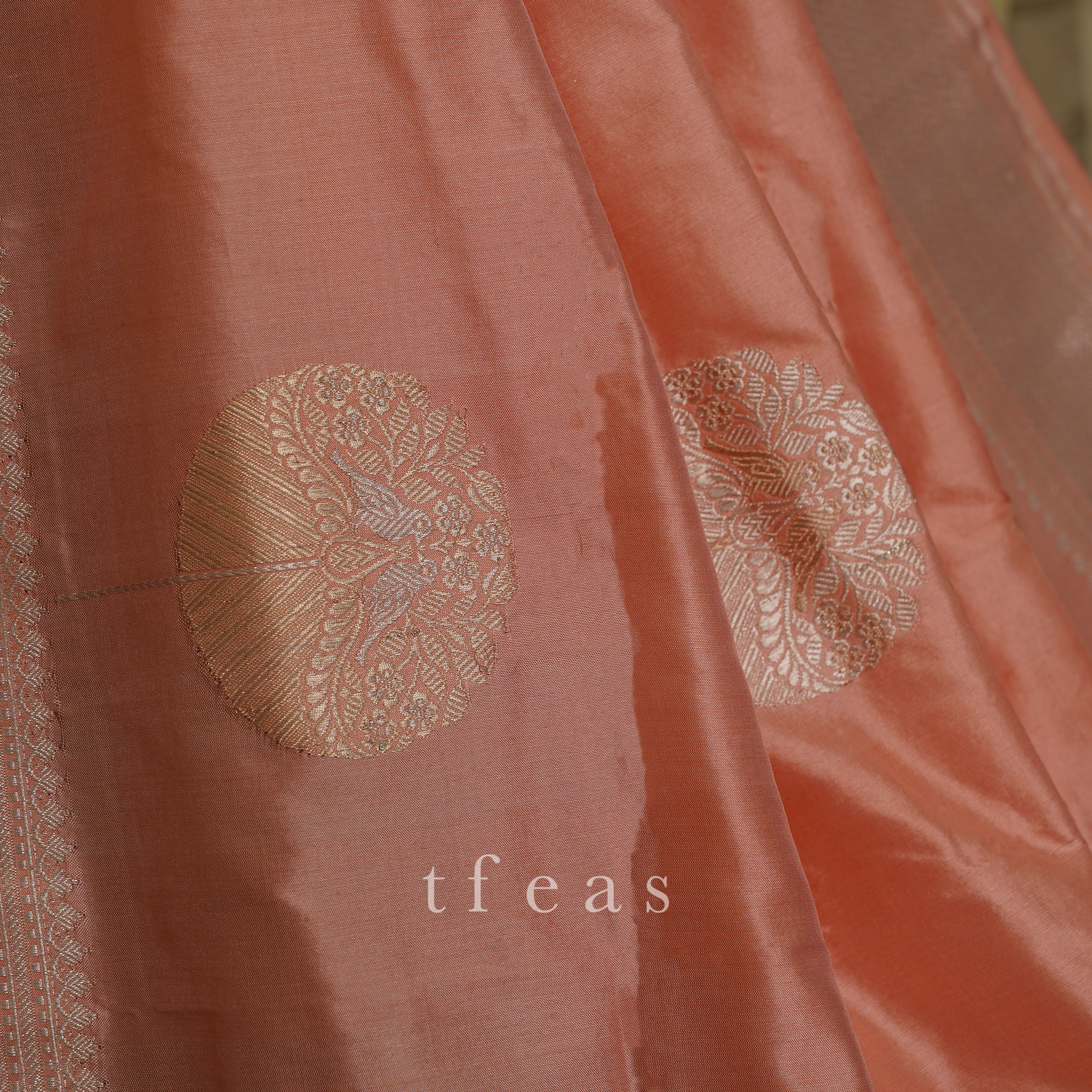 Peach Khadwa Benarasi with Birds in the Buti