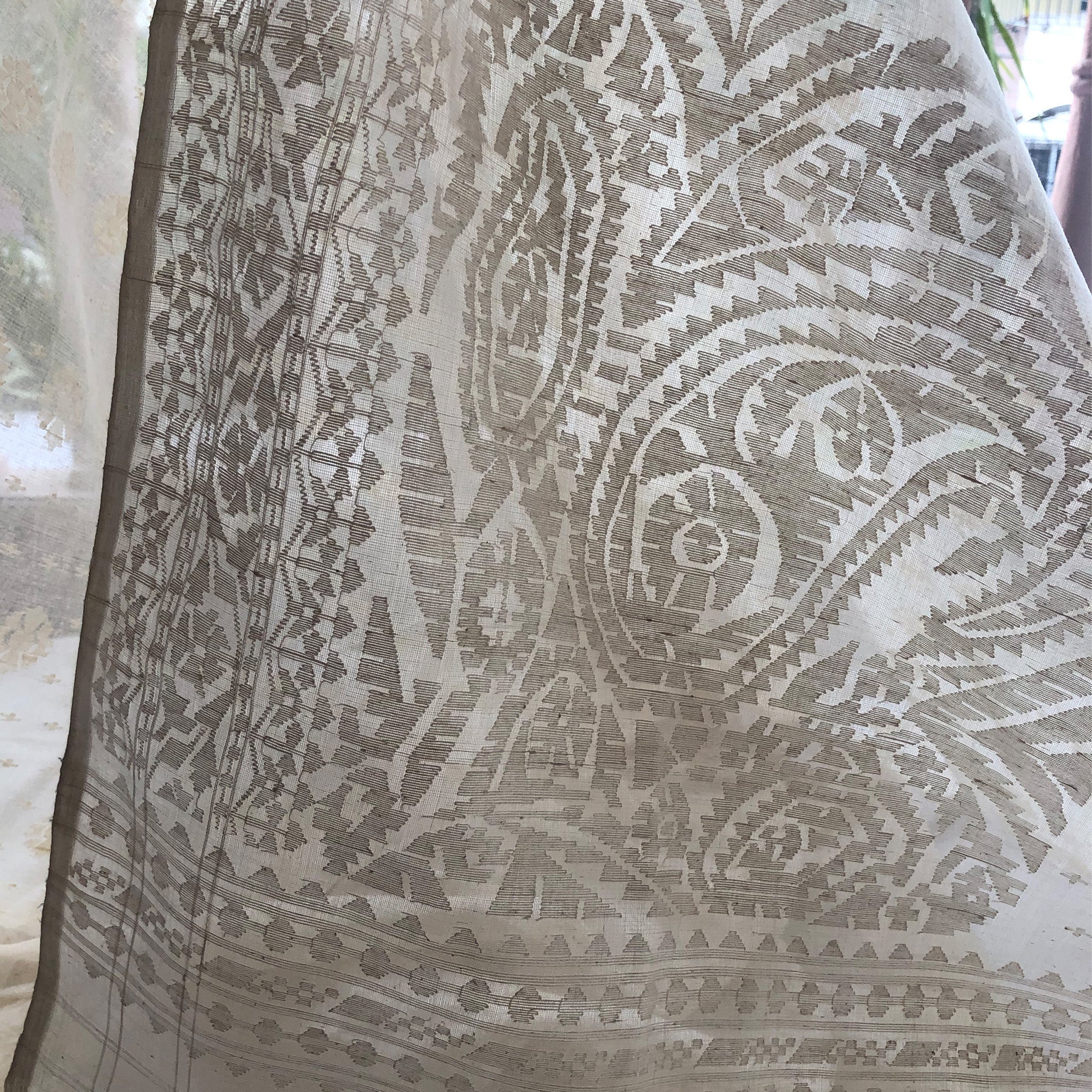 Pre Order: 200 count White Dhakai Jamdani Saree