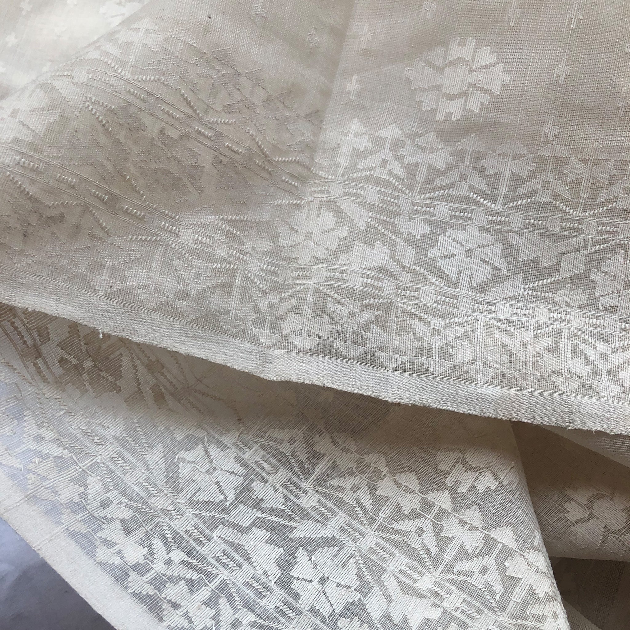 Pre Order: 200 count White Dhakai Jamdani Saree