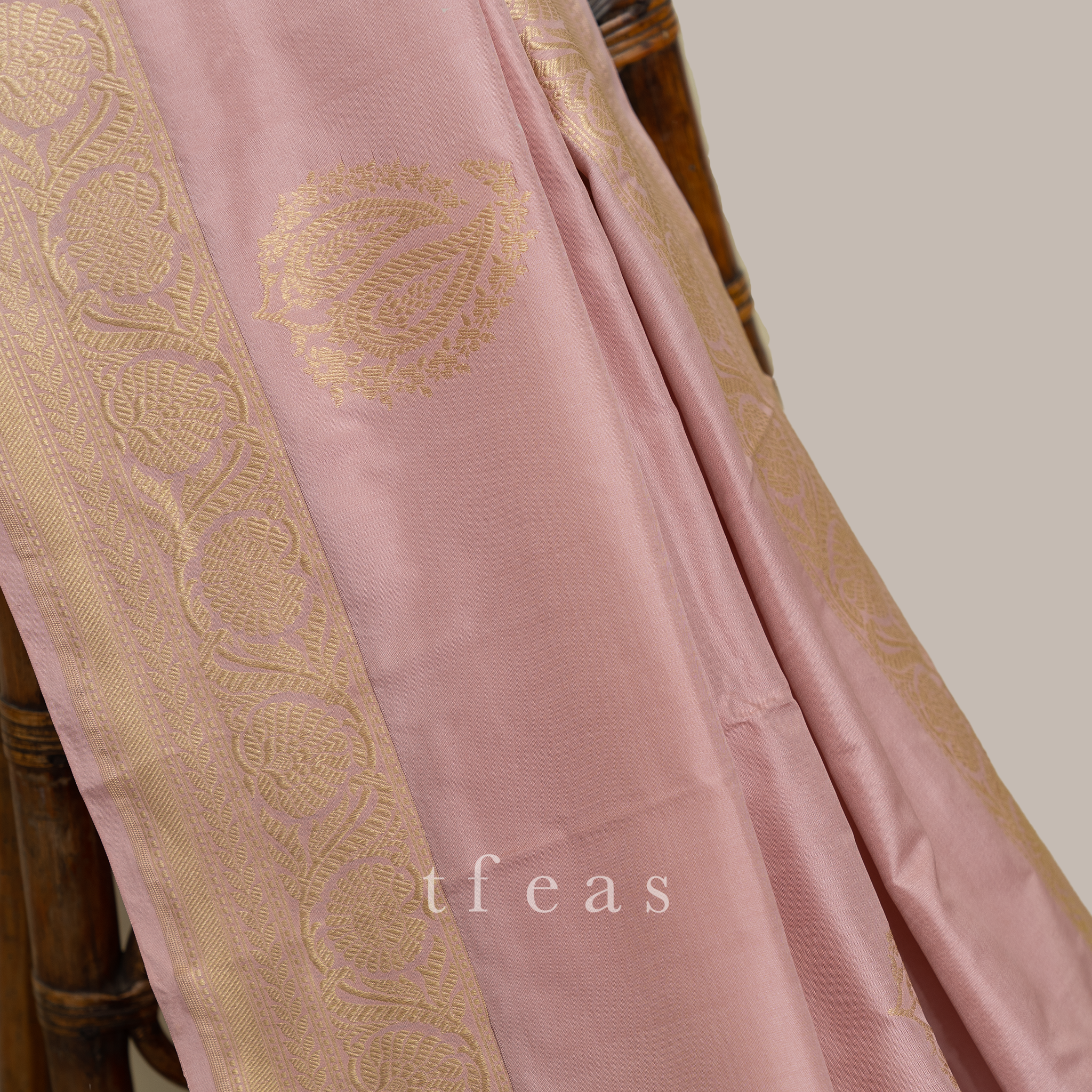 English Rose Khadwa Benarasi