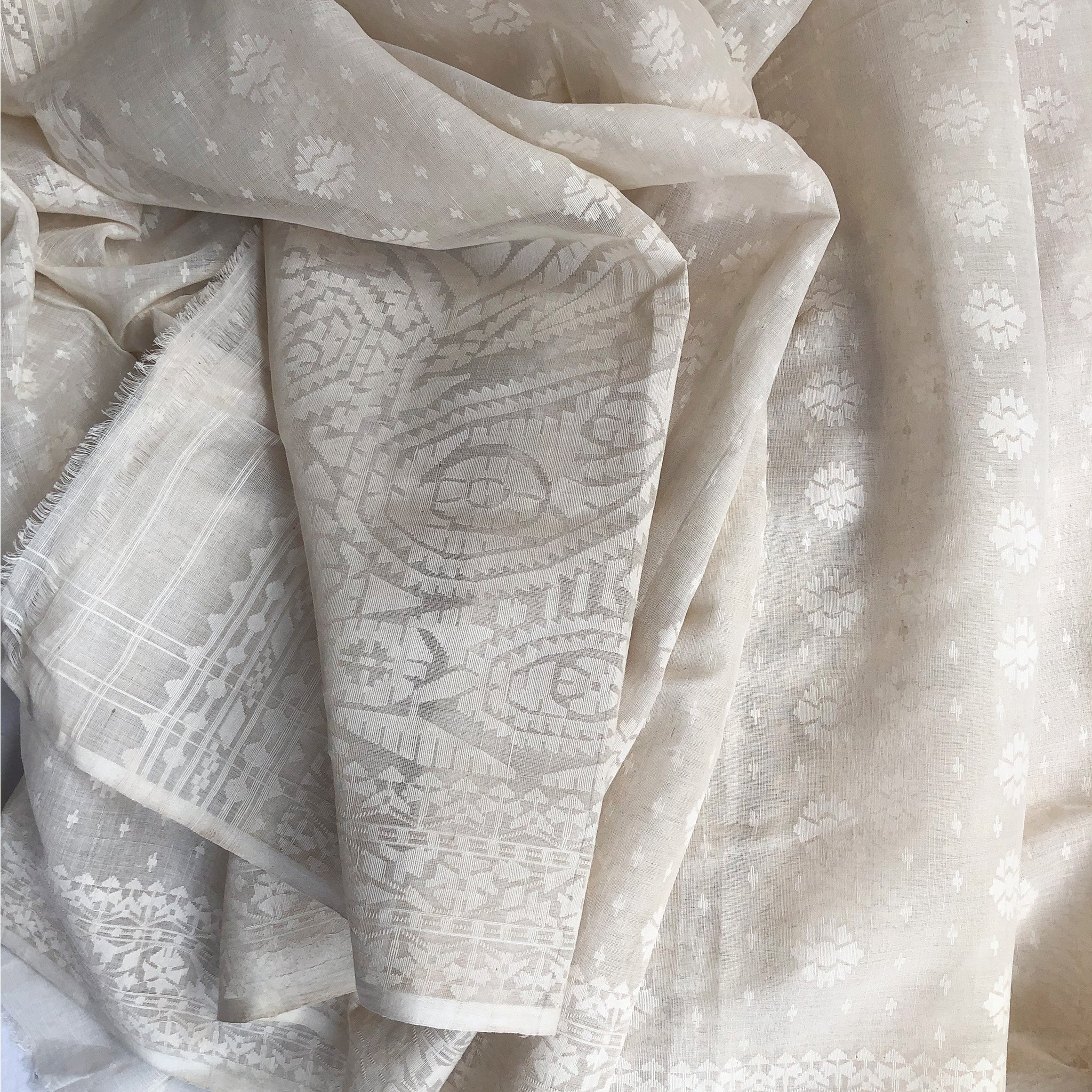 Pre Order: 200 count White Dhakai Jamdani Saree