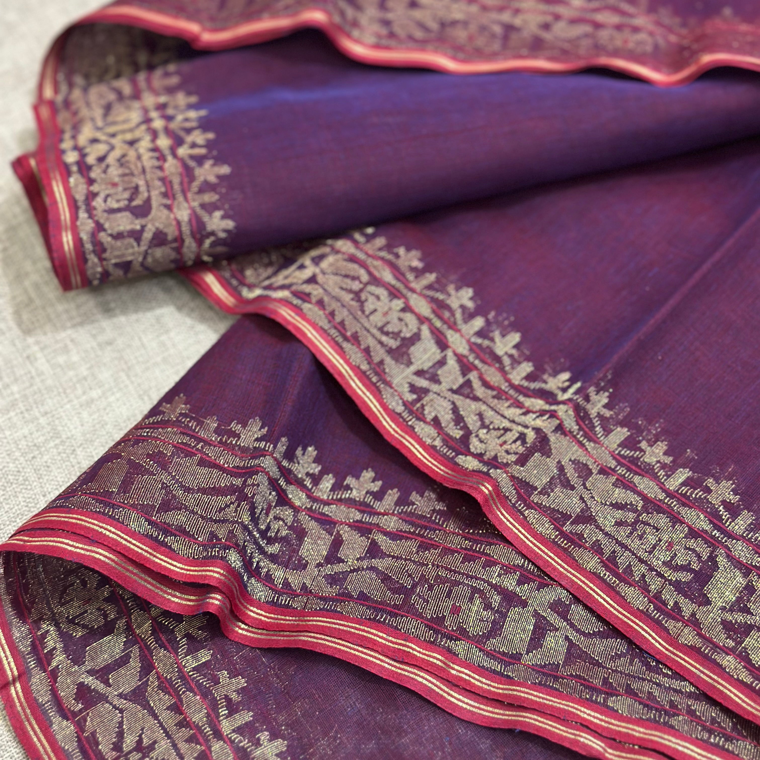 Purple Shot colour with Golden Zari Dhakai Jamdani