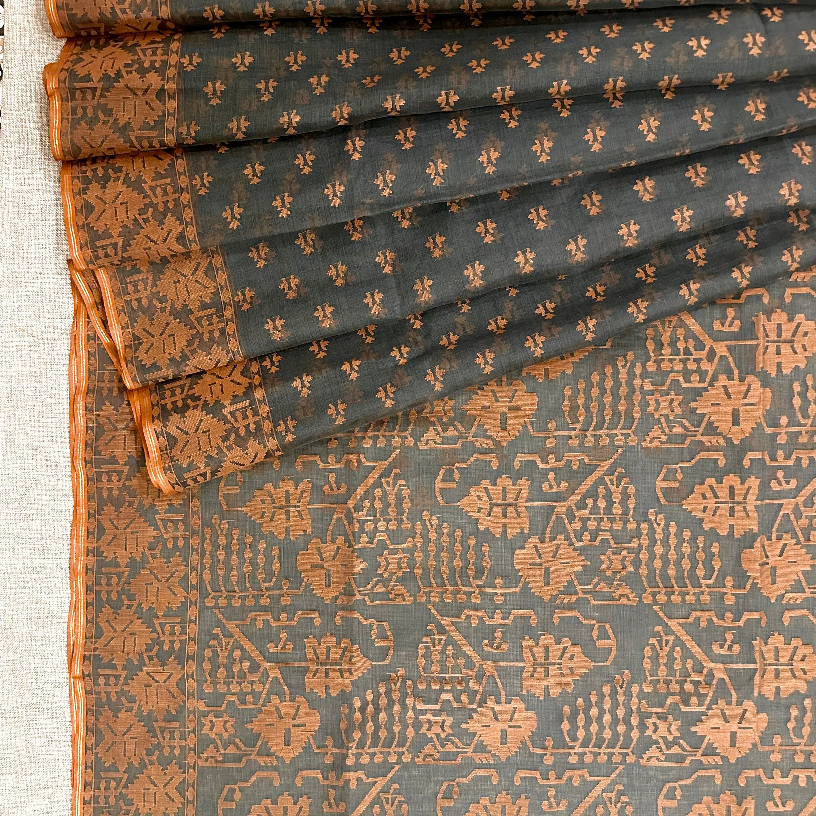 Grey and Orange Angoorlata Dhakai Jamdani Saree (Grapevine)