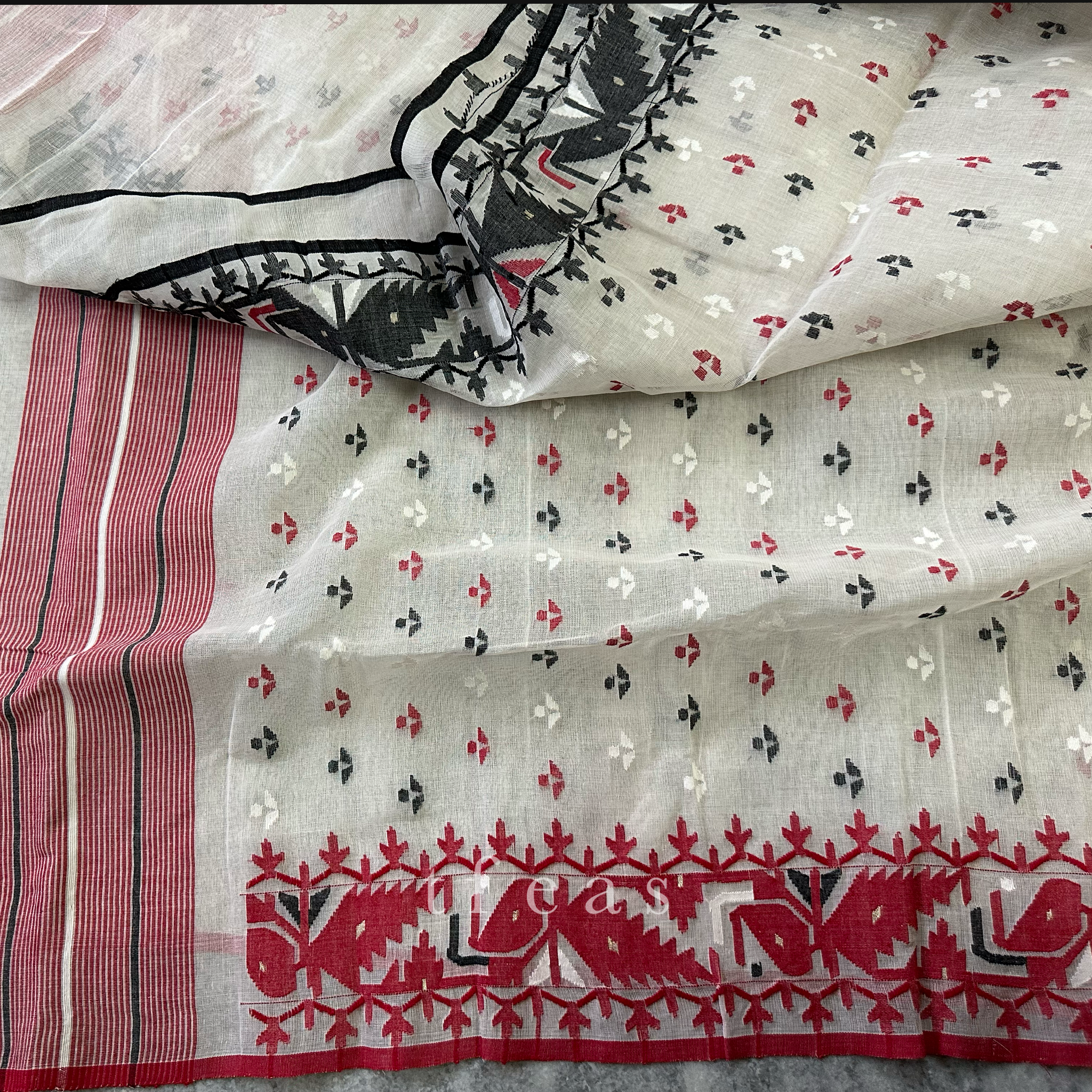 White with Red and Black Ganga Jamuna Dhakai Jamdani