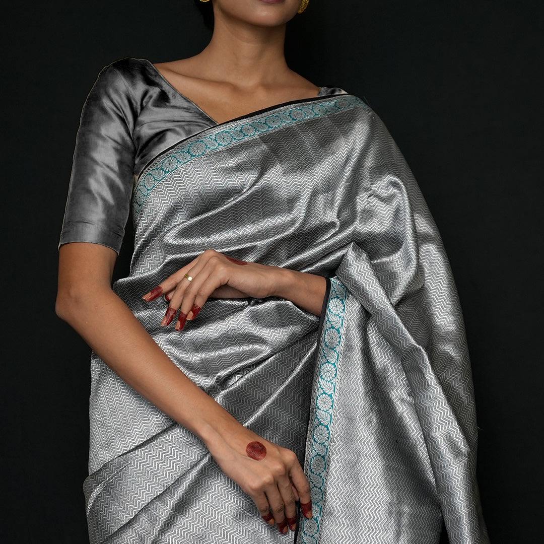 Black Tanchoi Benarasi with Minakari Khadwa Border