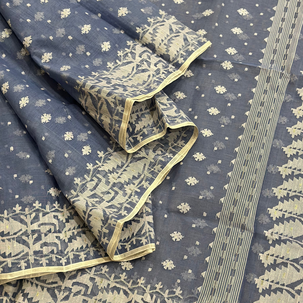 Blue and White Dhakai Jamdani
