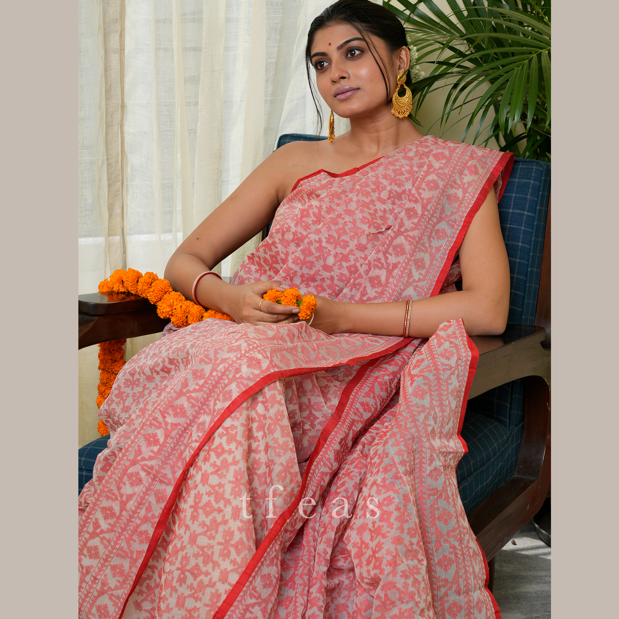 Women's Traditional Green Handloom Linen Saree - Angoshobha | Jamdani saree,  Saree, Handloom saree