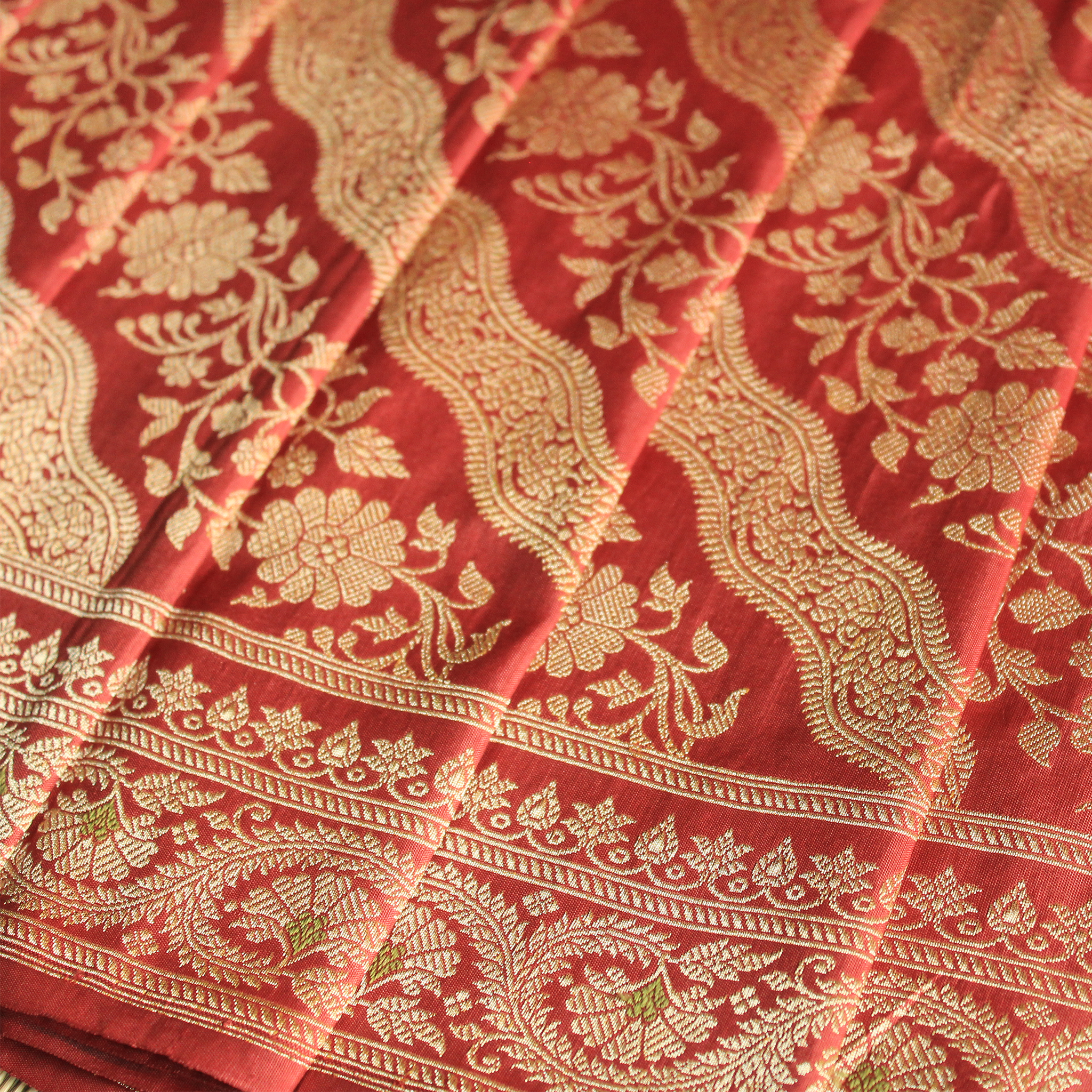 Red Ada Khadwa Benarasi Saree