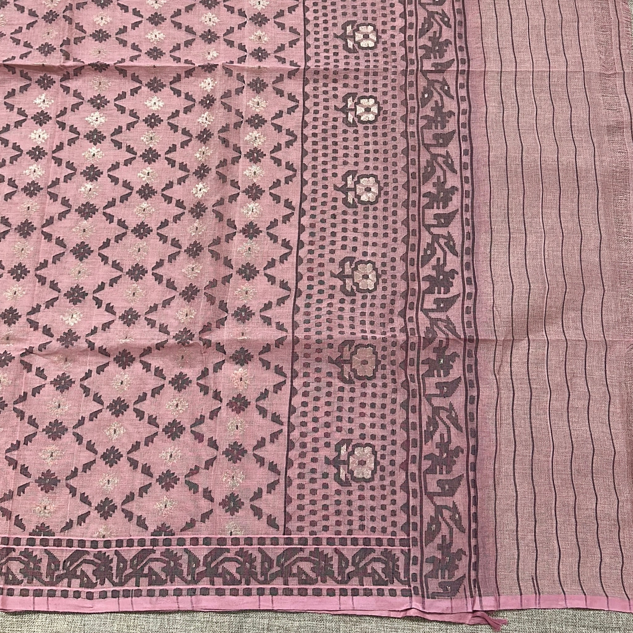 Pink Jaal Dhakai Jamdani Saree