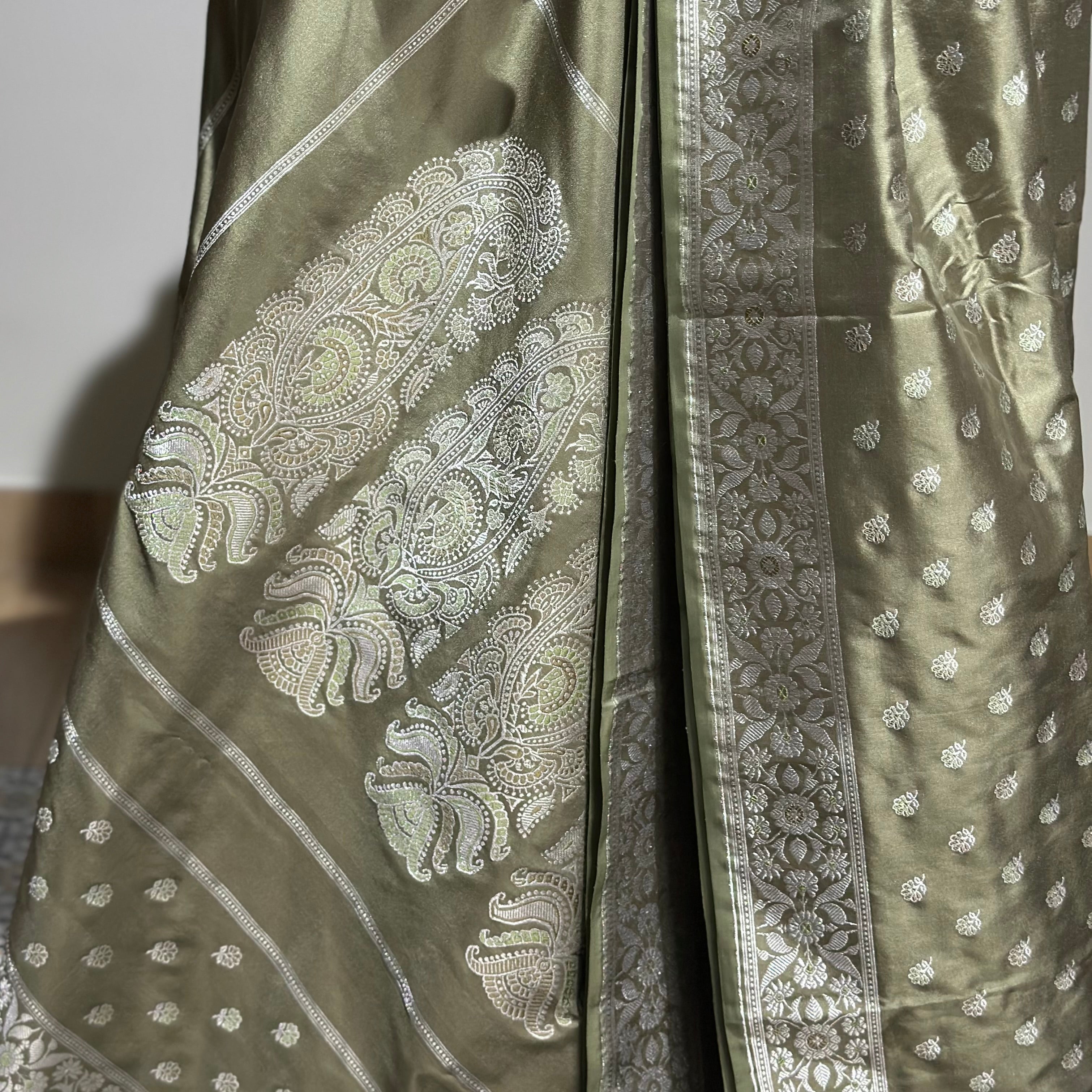 Dark Pista Green Baluchari Saree with Paisleys in the Palla