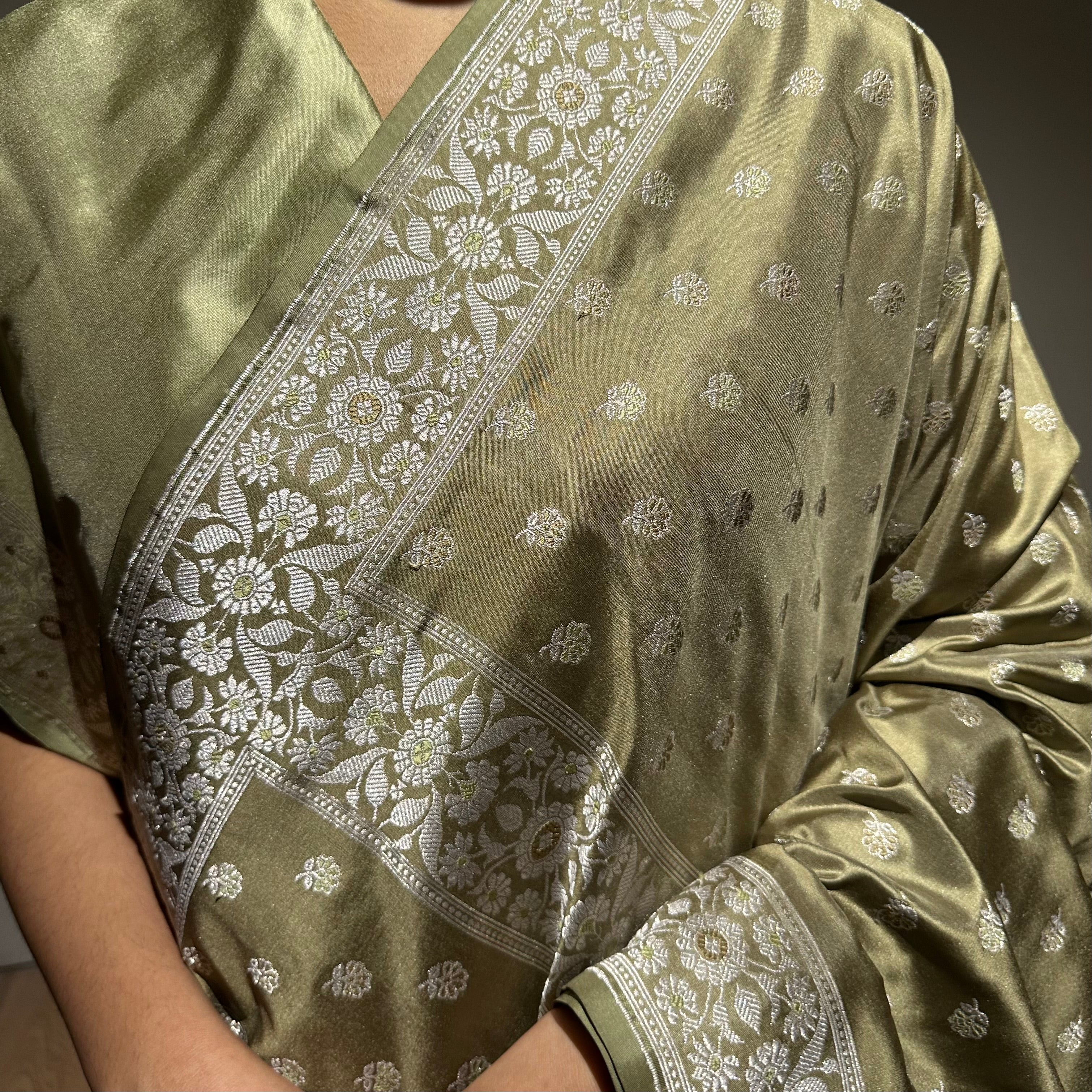 Dark Pista Green Baluchari Saree with Paisleys in the Palla