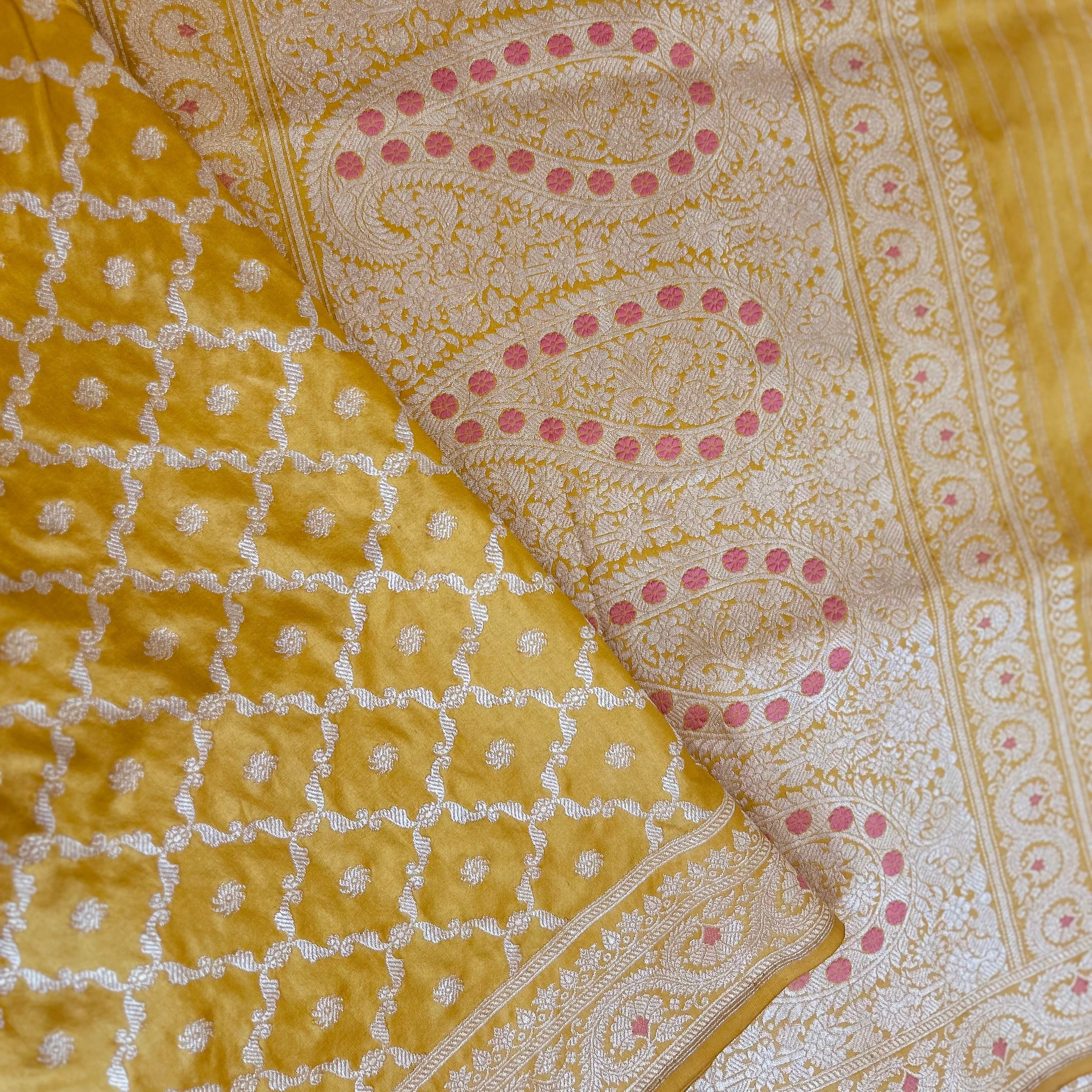 Yellow Khadwa Jaal Benarasi