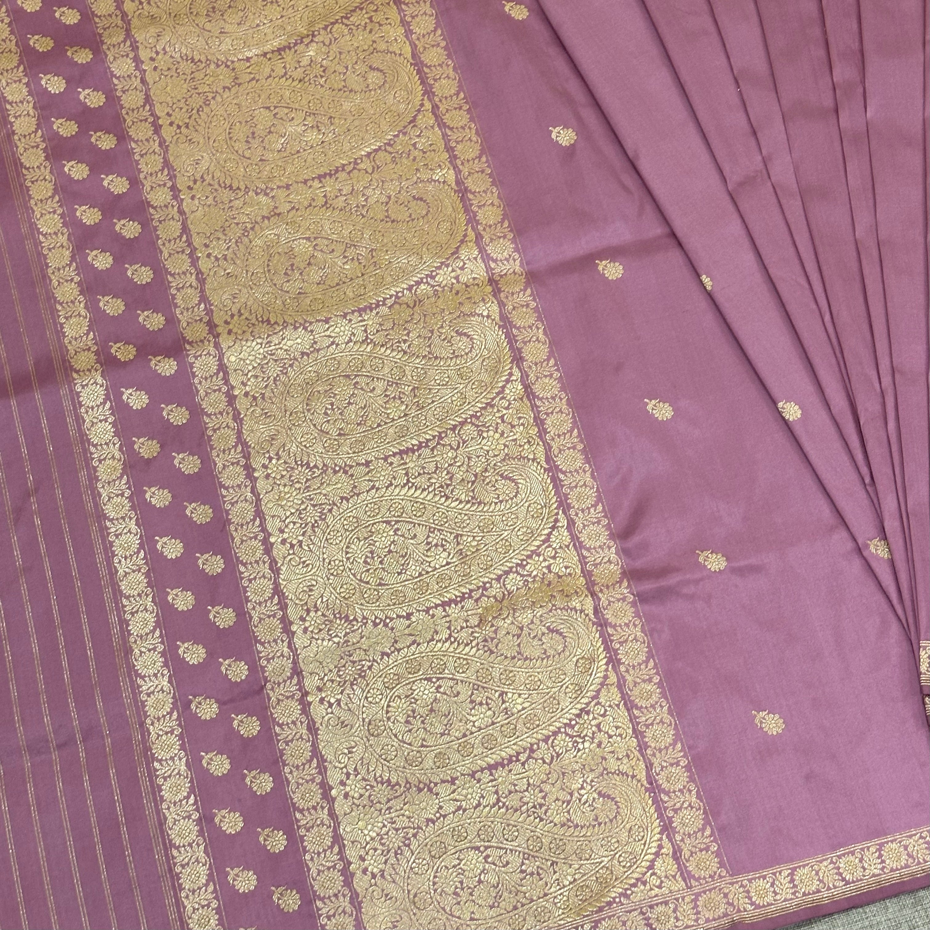 Onion Pink Khadwa Buti Benarasi with Paisley