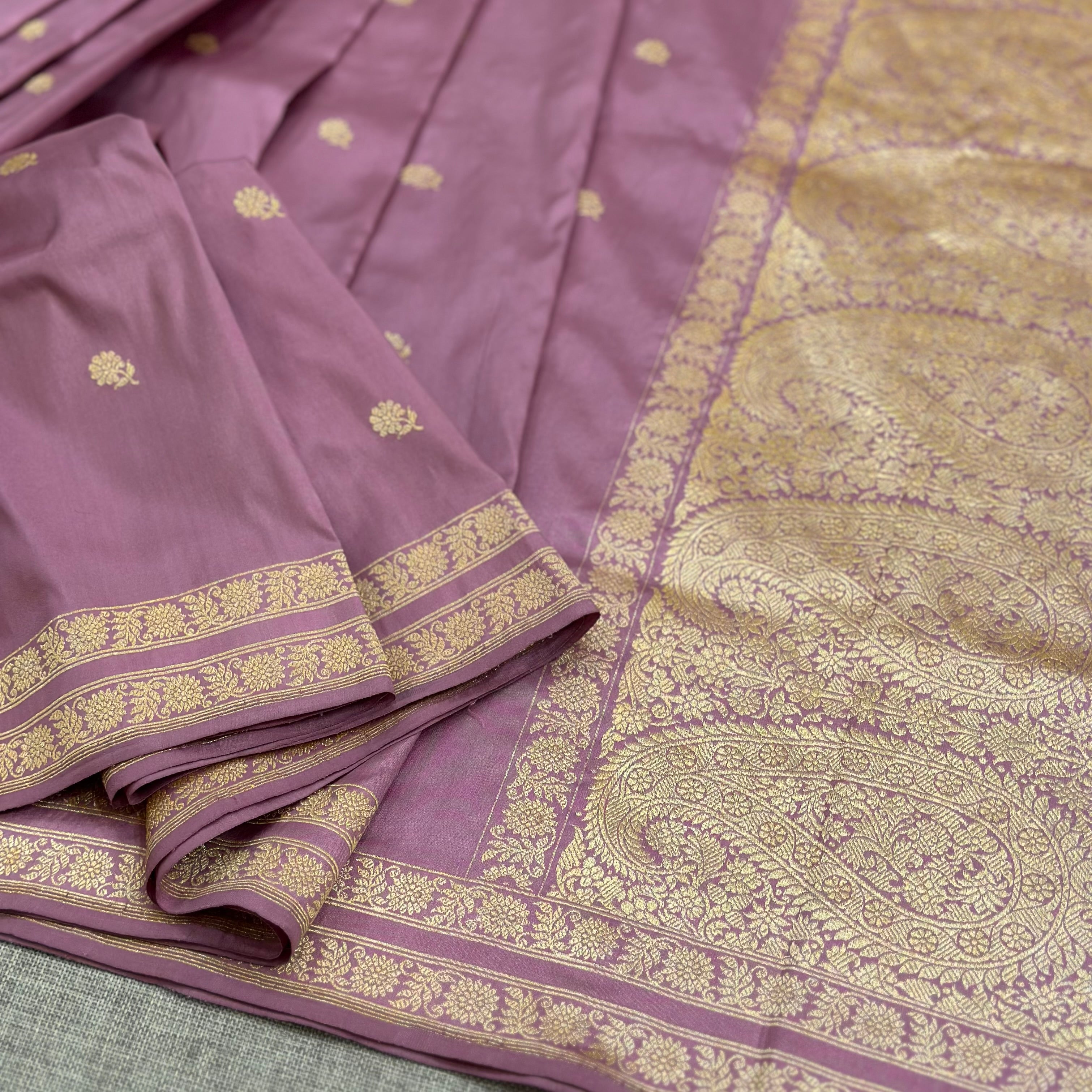 Onion Pink Khadwa Buti Benarasi with Paisley