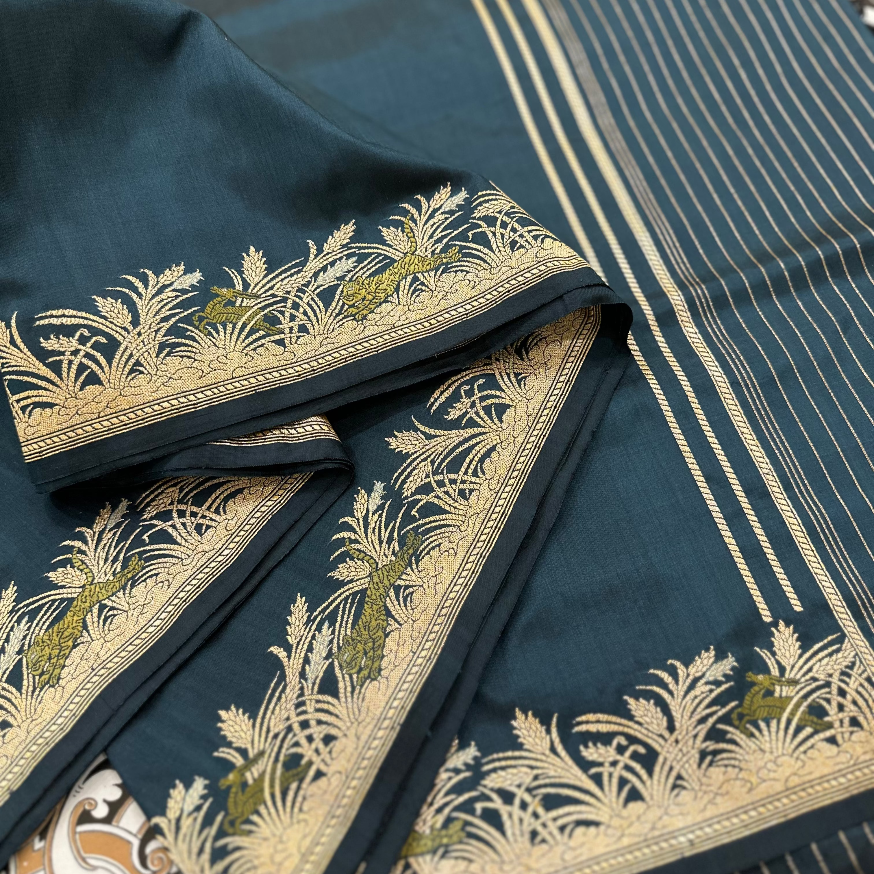 Shikargah Khadwa Benarasi in Dark Coral Blue