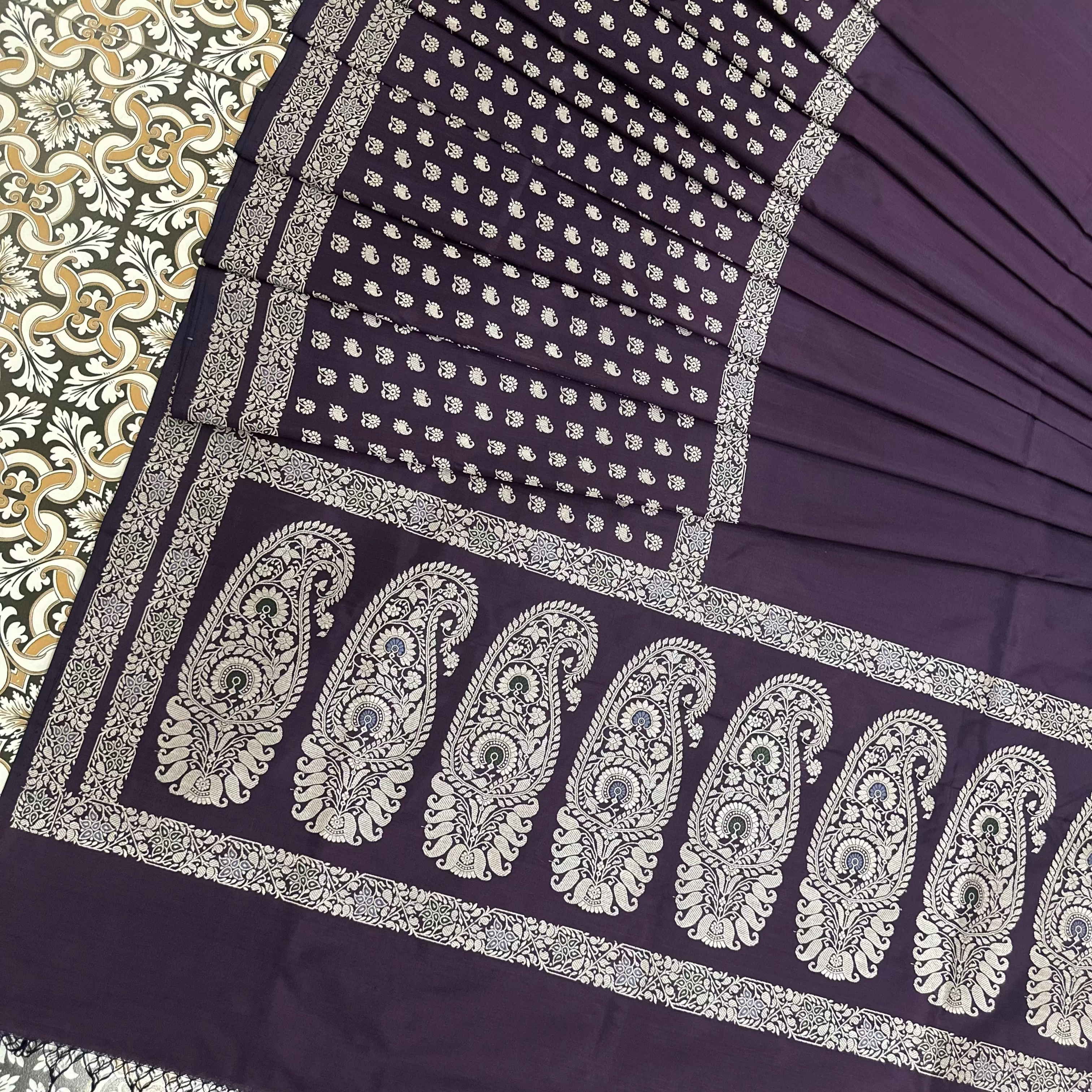Purple Baluchari saree with Paisley in palla