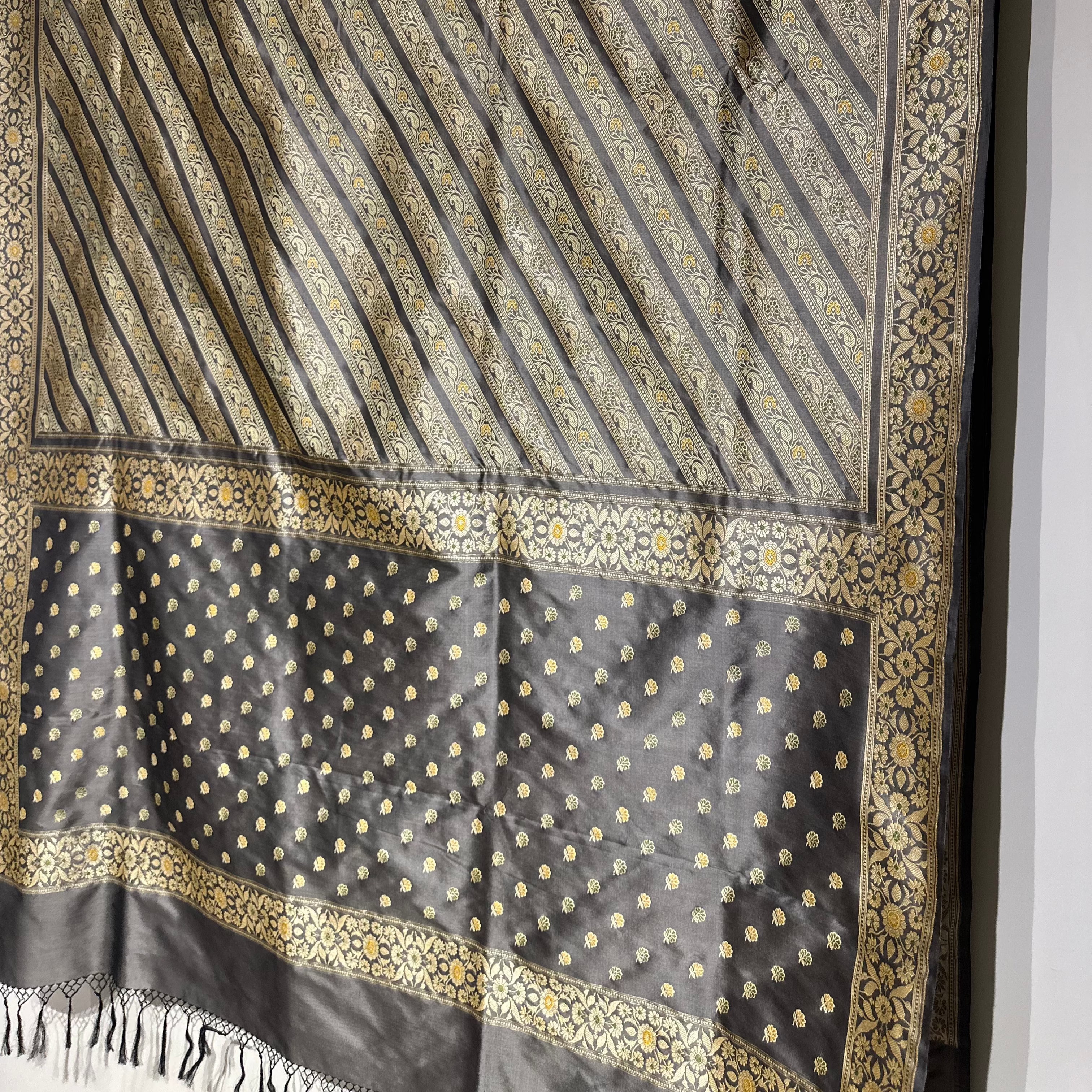 Grey Ada Baluchari with Minakari