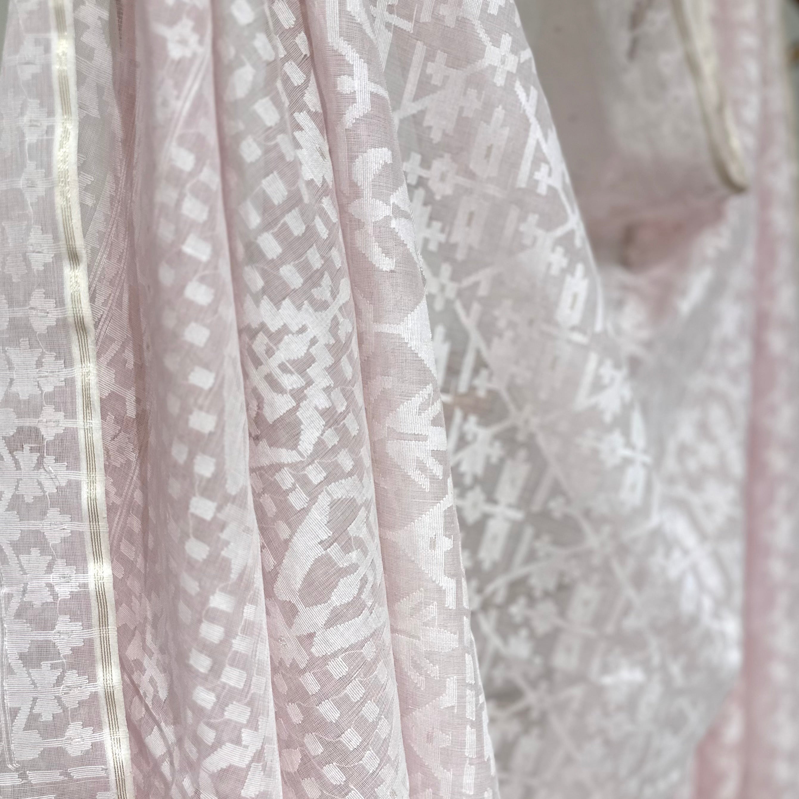 Soft Pink Dhakai Jamdani