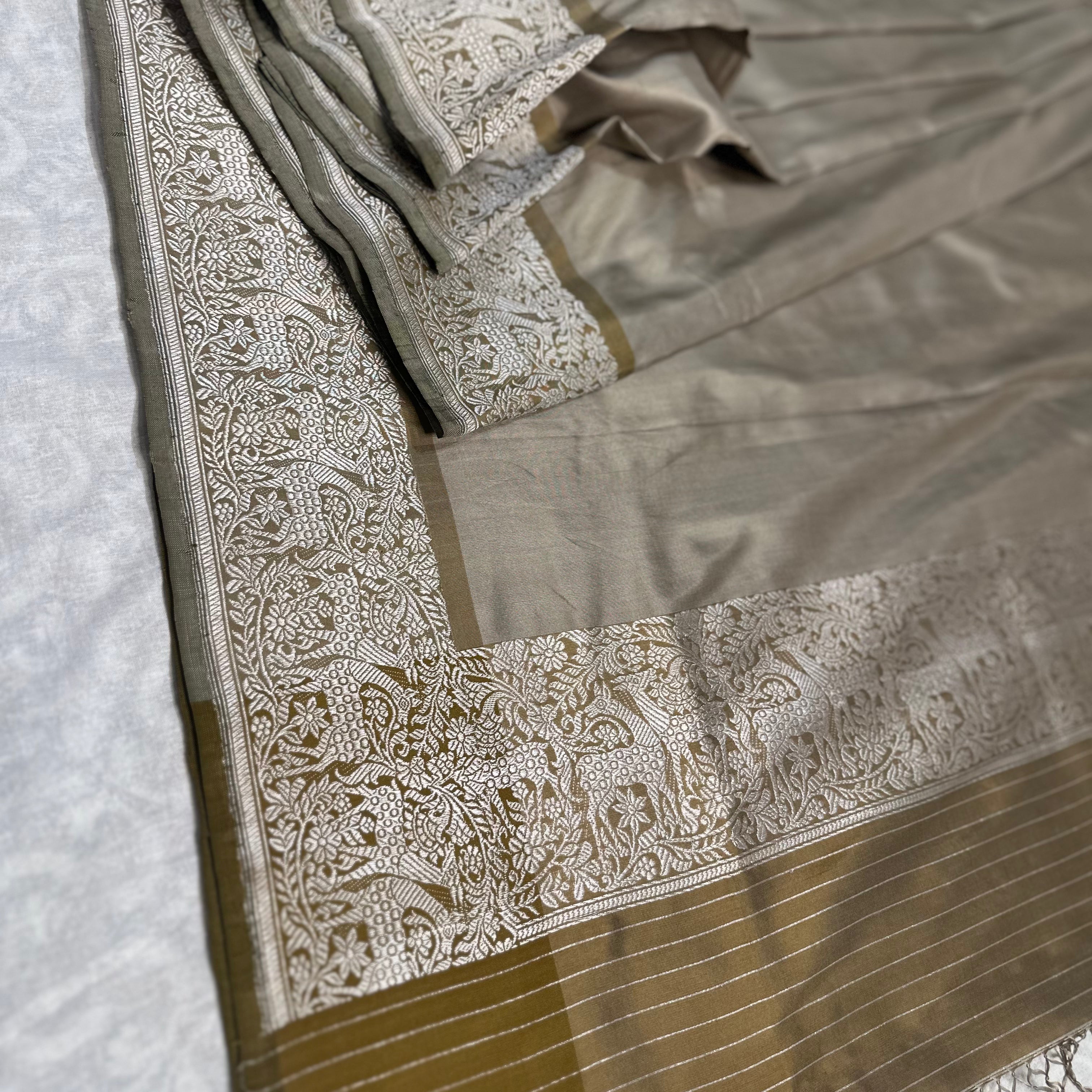 Shikargah Khadwa Benarasi in Grey and Mustard