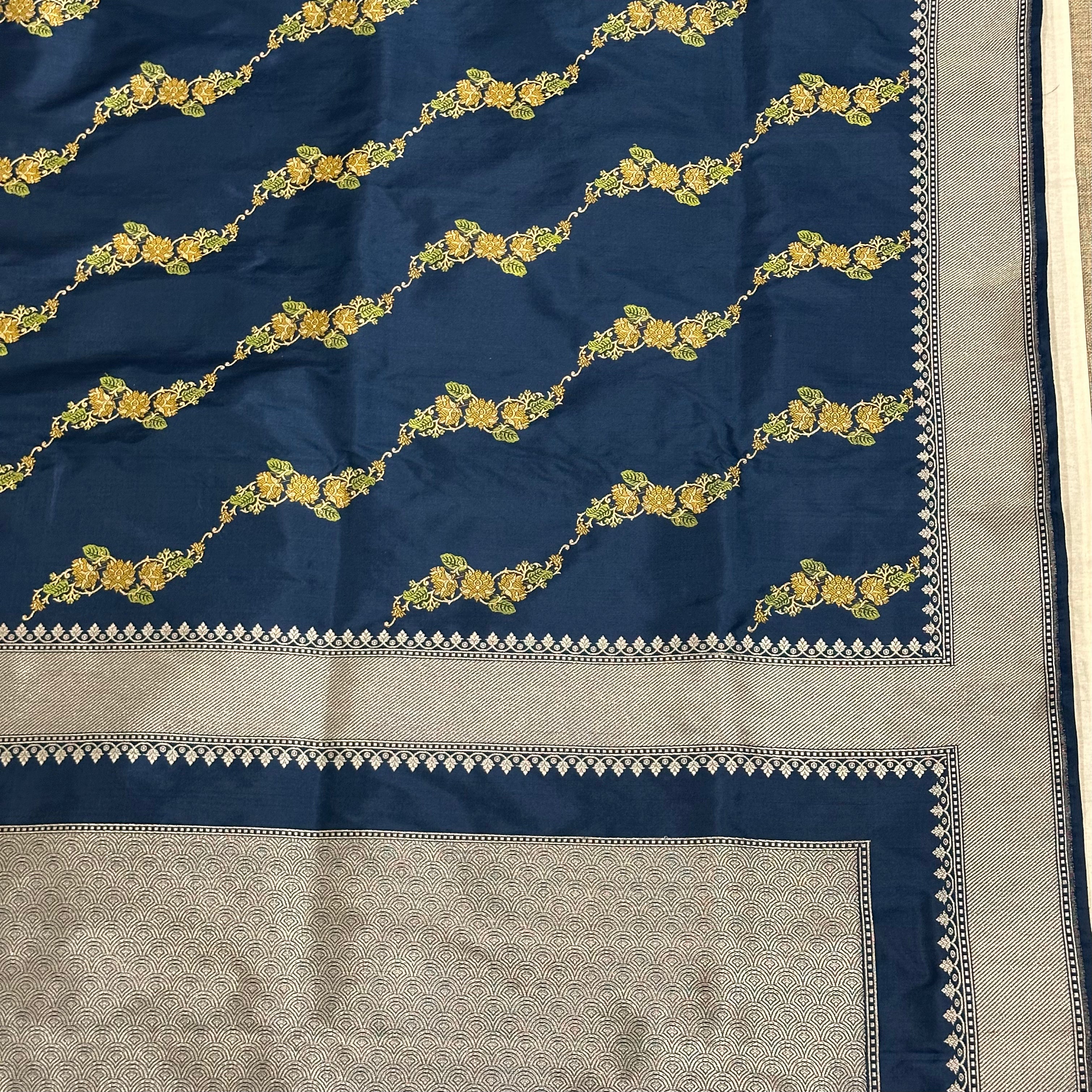 Blue Floral Ada Khadwa Buti Benarasi