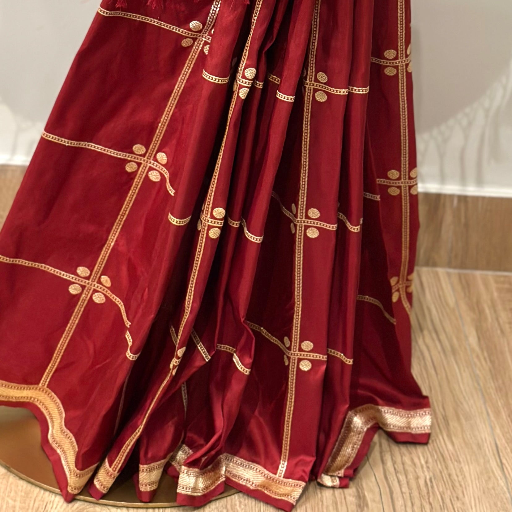Red Khadwa Benarasi