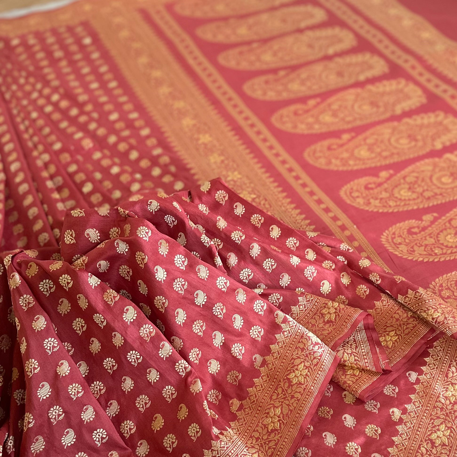 Dudhe Alta Natural Dyed Baluchari