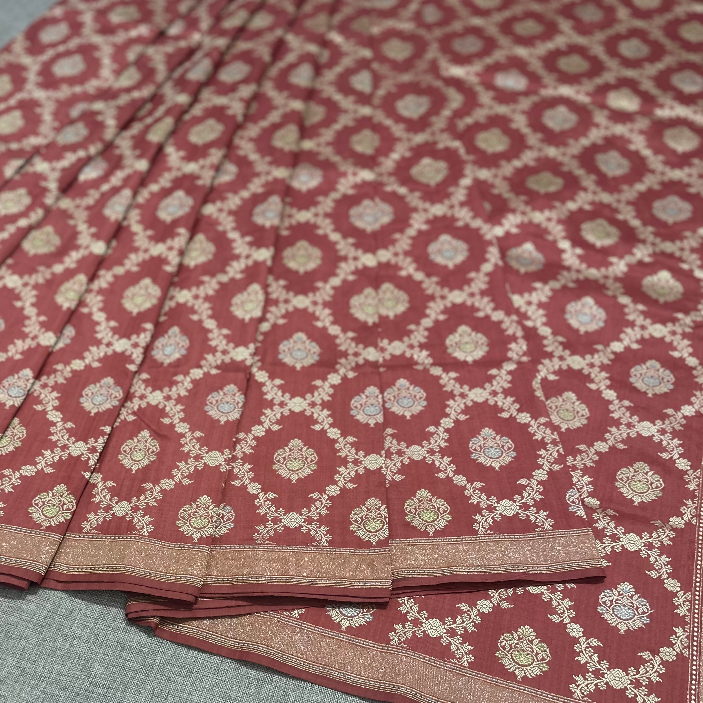 Natural Dyed Red Khadwa Jaal Benarasi