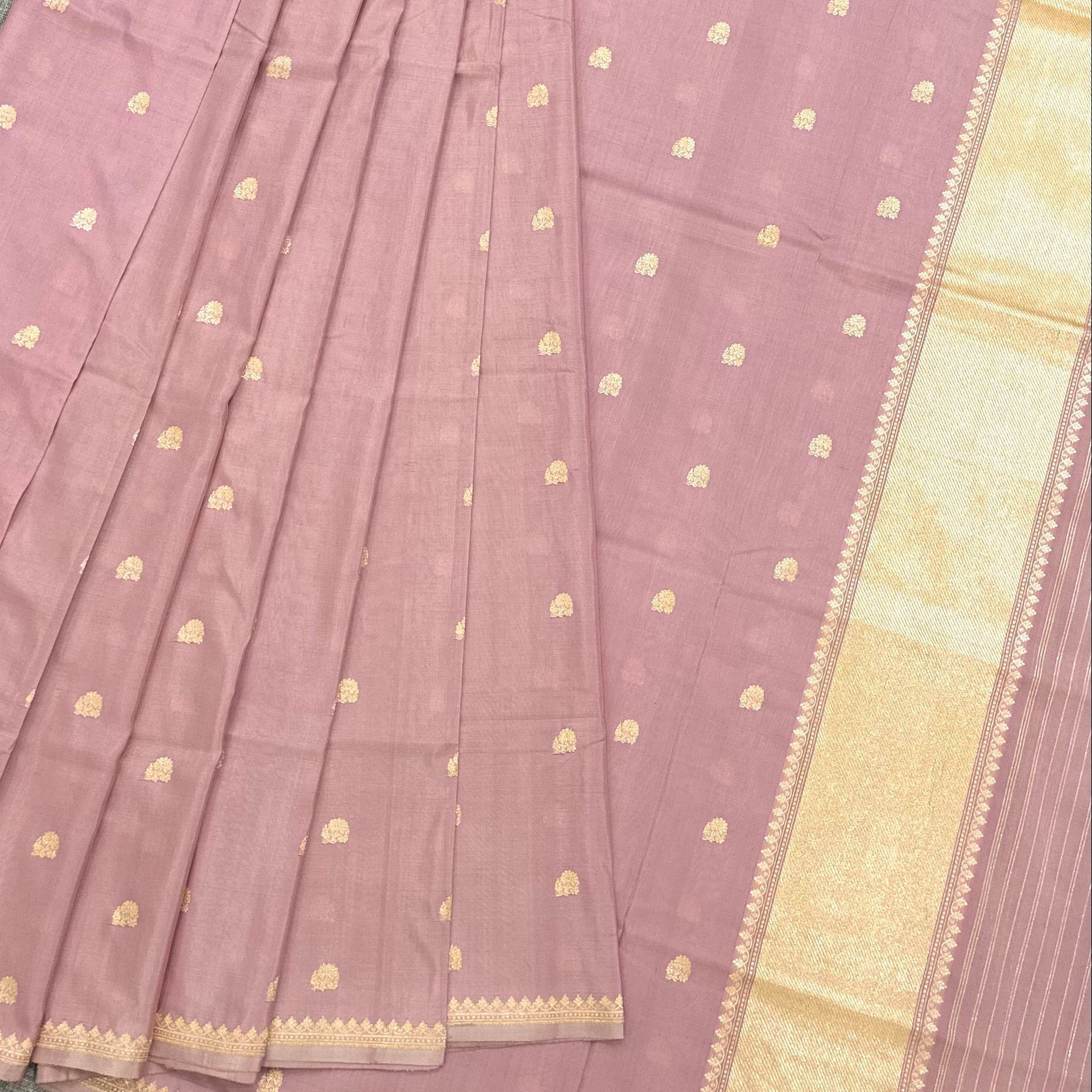 Light Mauve Silk Georgette Natural Dyed Benarasi