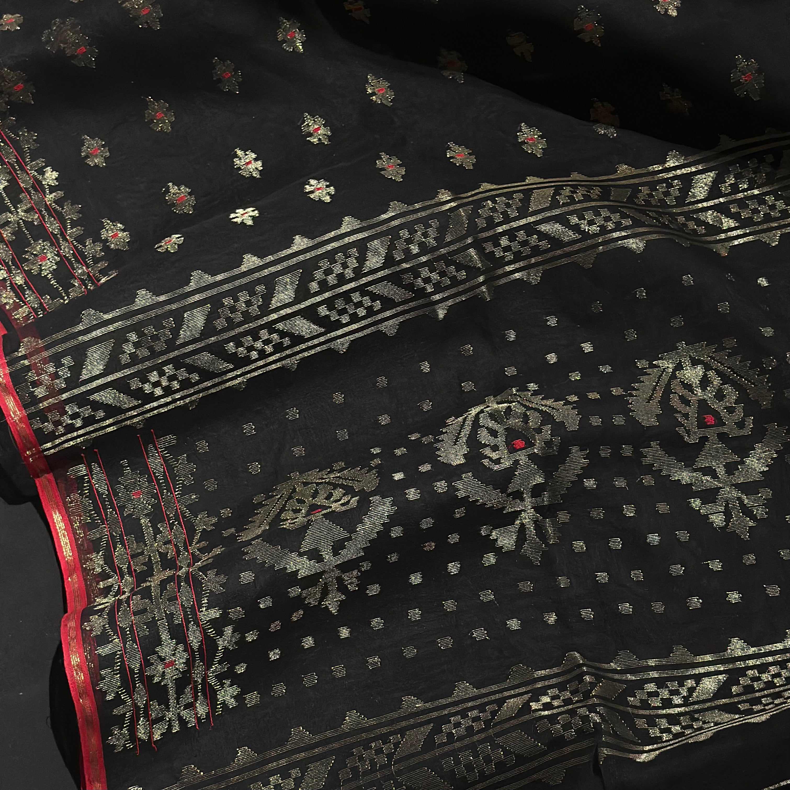 Black and Silver Dhakai Jamdani