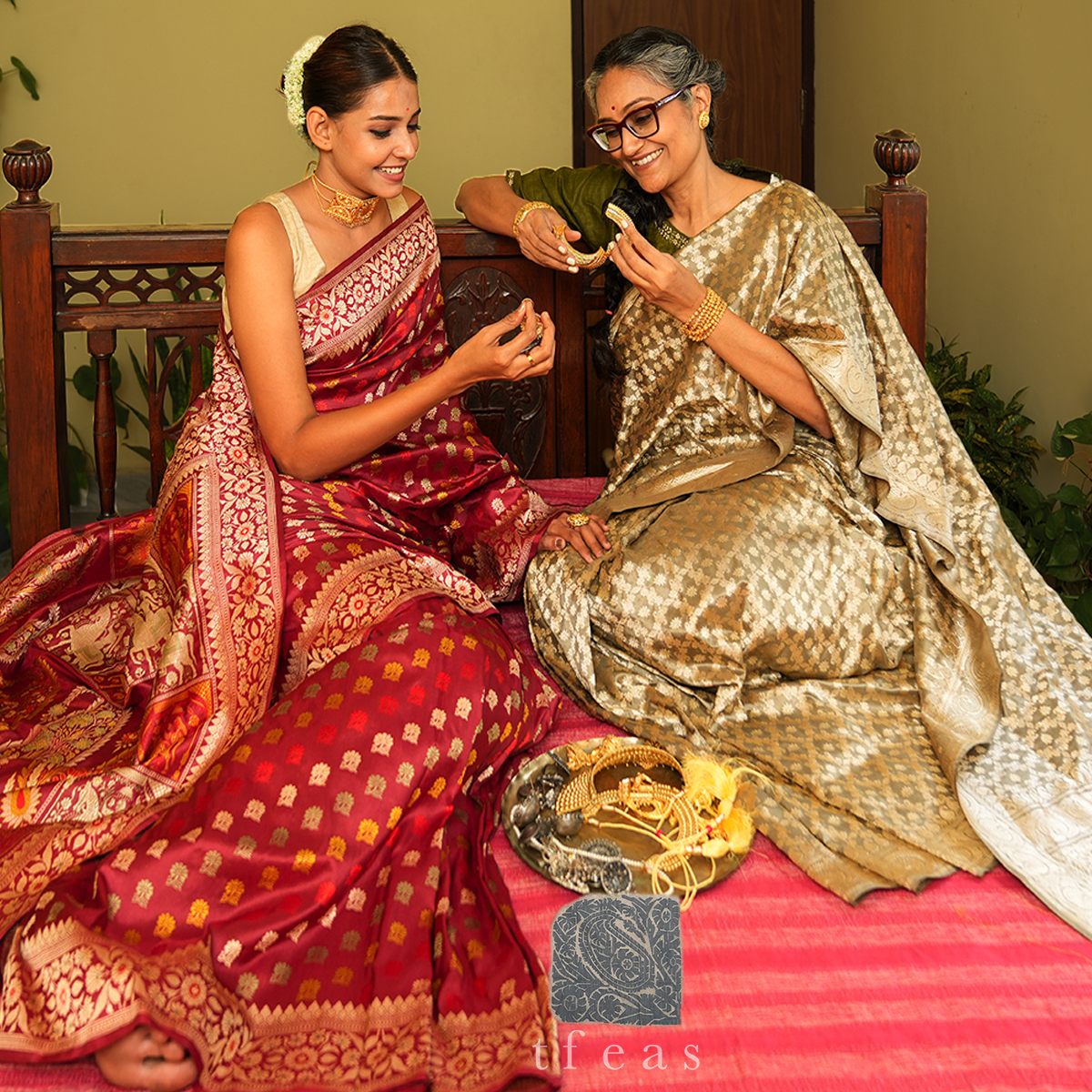 Natural Dyed Khadwa Jaal Benarasi Saree