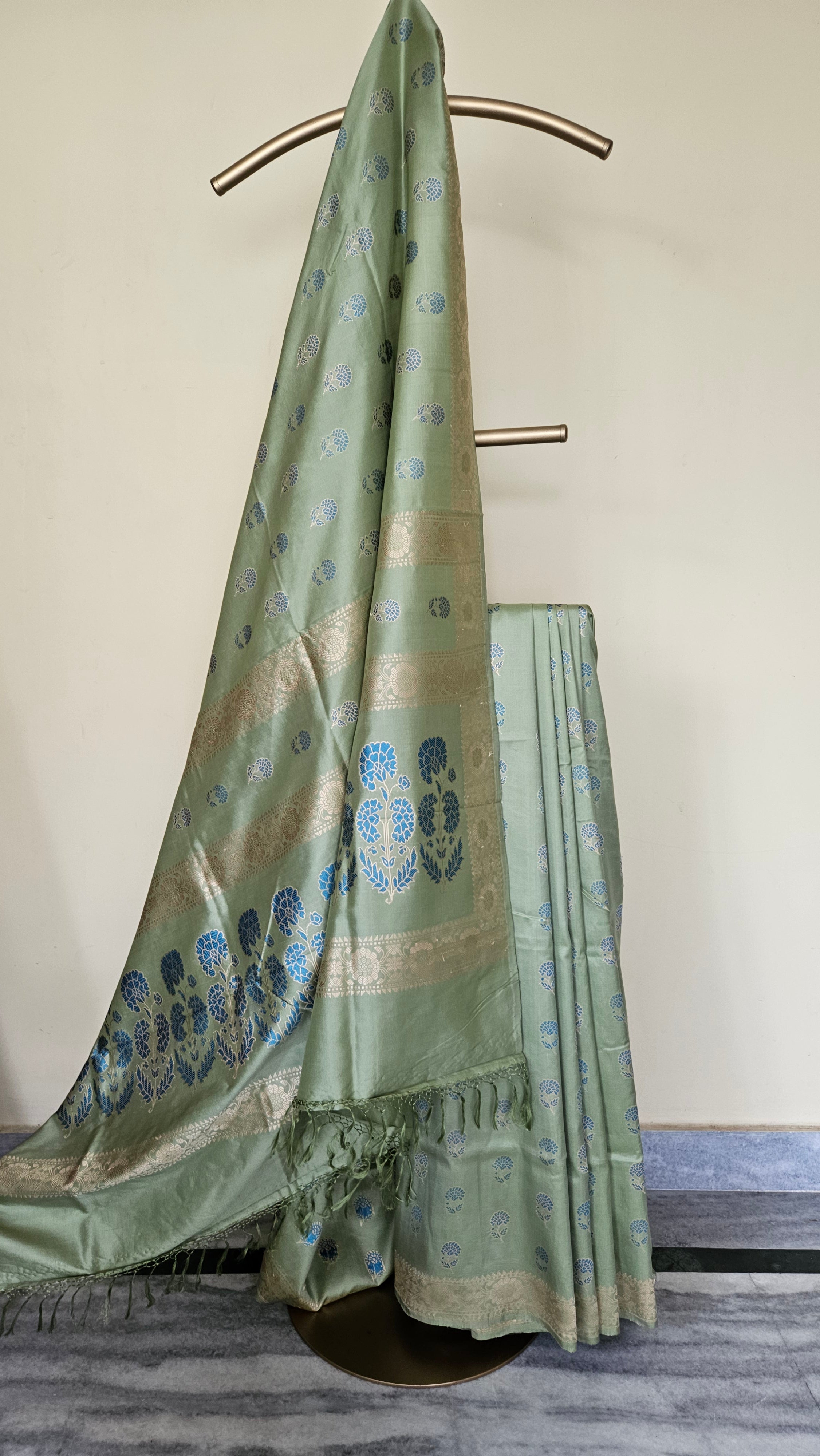 Light Pista Green with Turquoise Revival Baluchari Saree