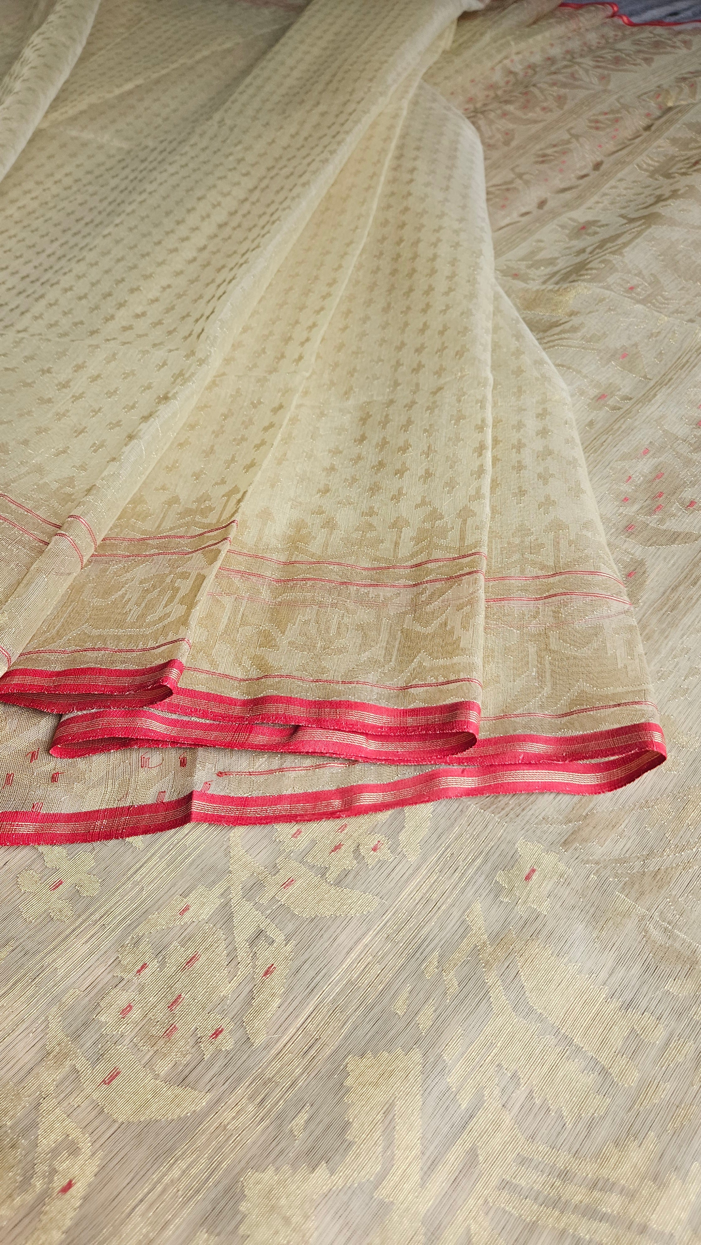 Half Silk Dhakai Jamdani with all over Zari