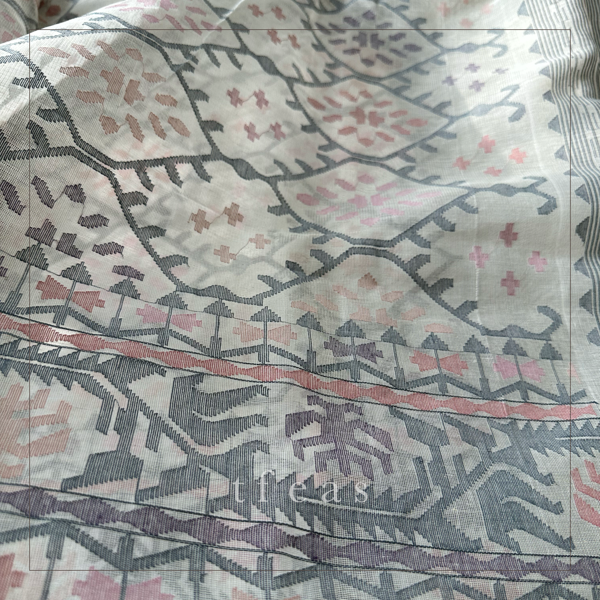 TFEAS White Handwoven Dhakai Jamdani Saree